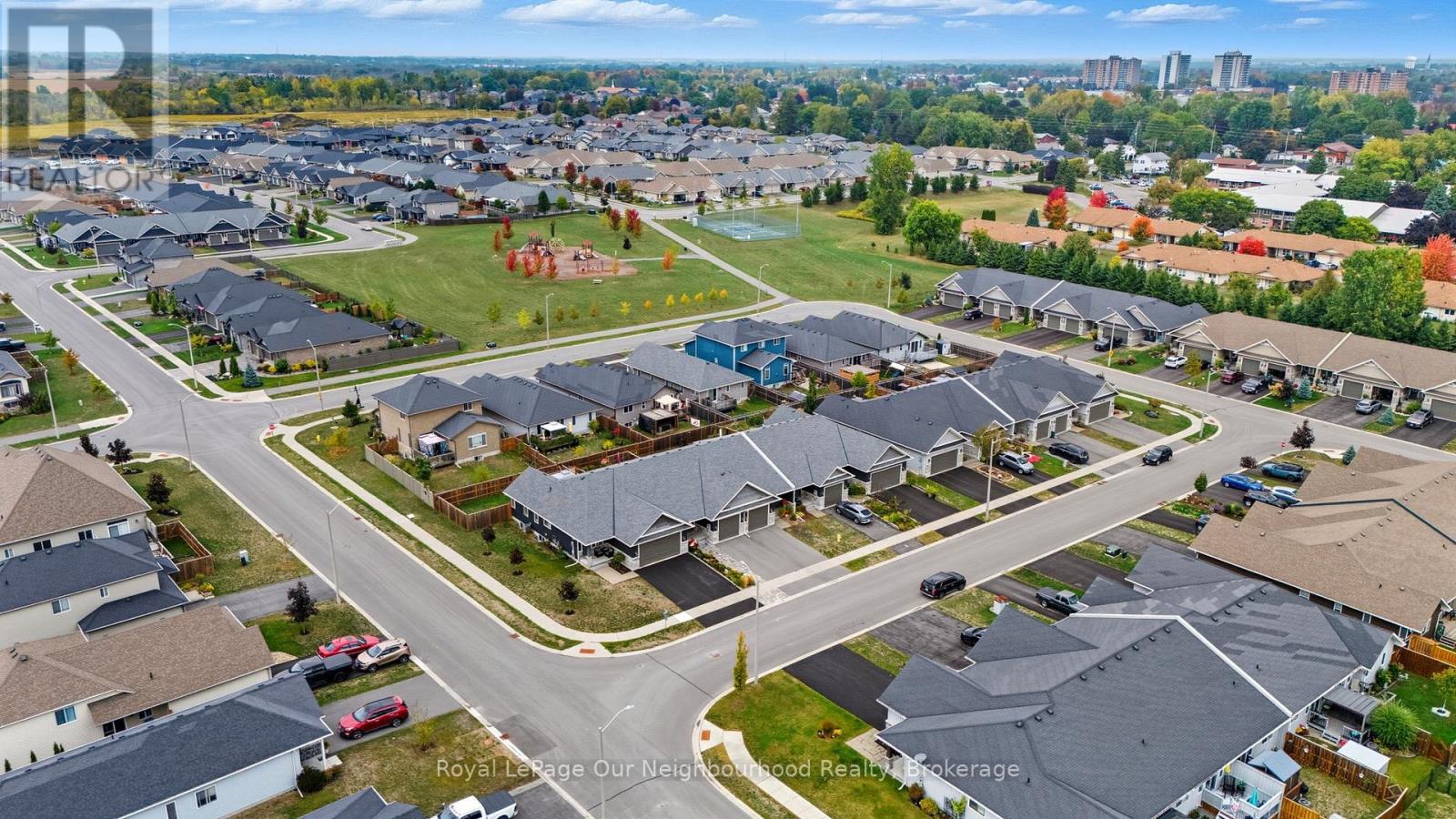 6 Mavis Way, Belleville, Ontario K8P 0G2 - Photo 32 - X12477921