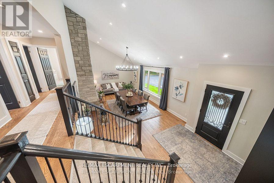 2038 15th Side Road, Milton, Ontario  L0P 1J0 - Photo 13 - W12476024