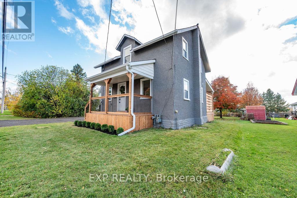 146 Blake Street, Renfrew, Ontario  K7V 2L2 - Photo 3 - X12477864