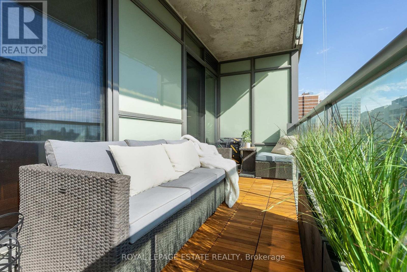1003 - 281 Mutual Street, Toronto, Ontario  M4Y 3C4 - Photo 35 - C12476115