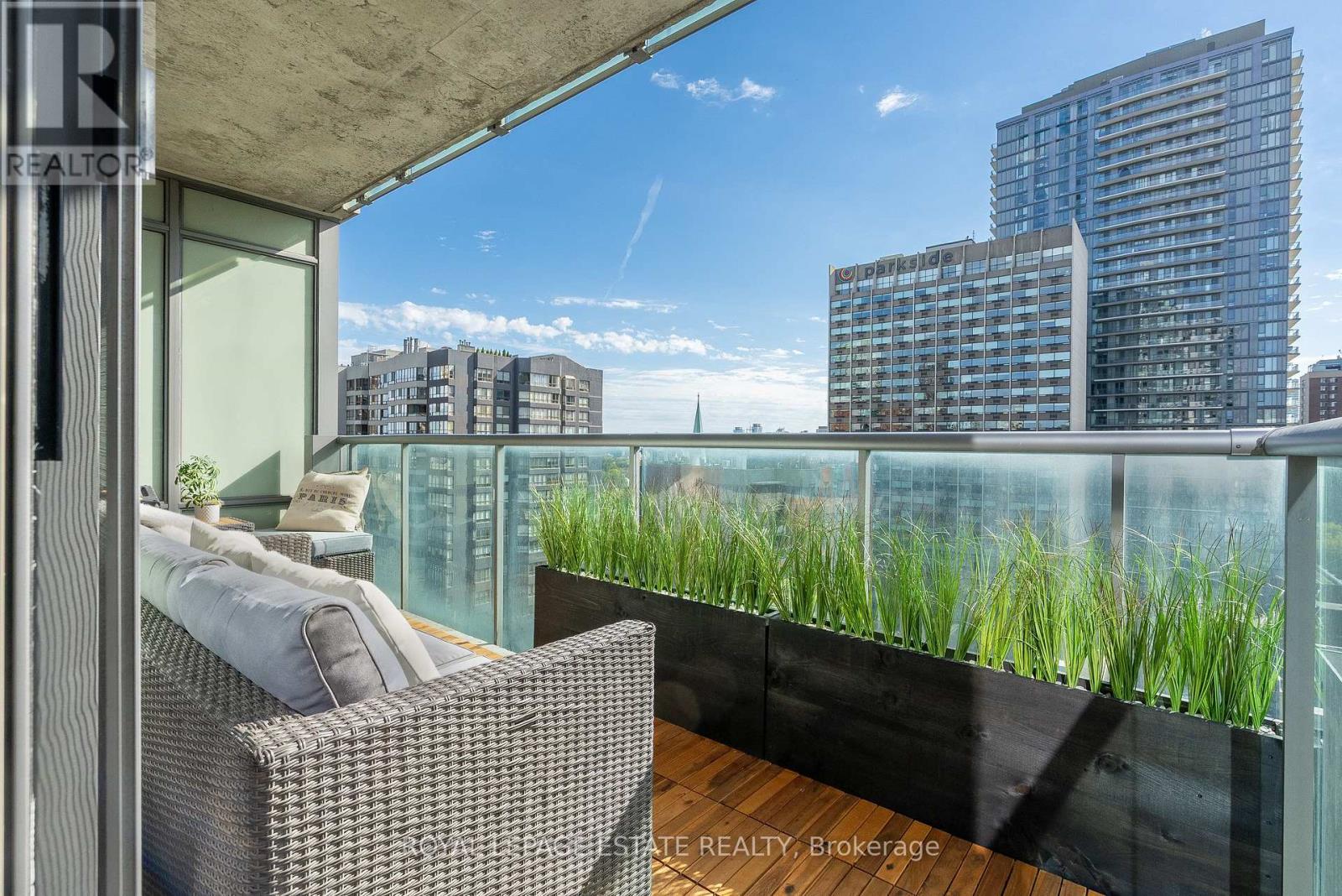 1003 - 281 Mutual Street, Toronto, Ontario  M4Y 3C4 - Photo 34 - C12476115