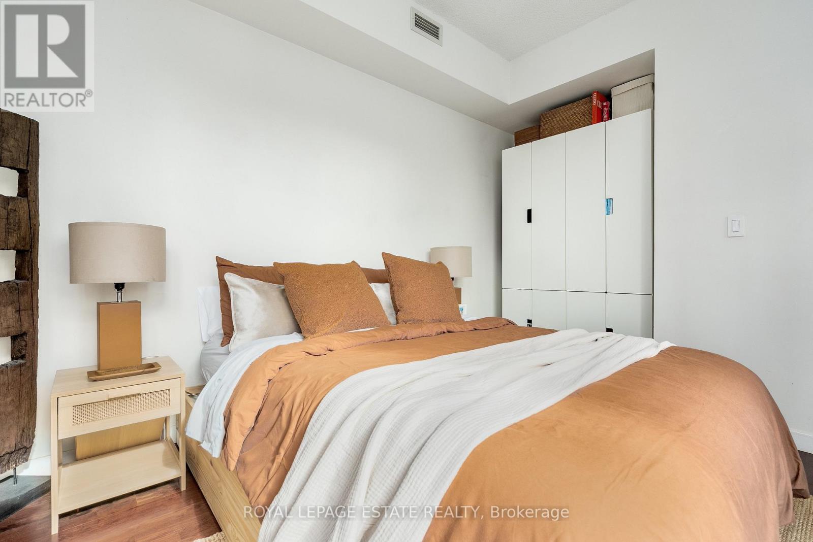 1003 - 281 Mutual Street, Toronto, Ontario  M4Y 3C4 - Photo 24 - C12476115