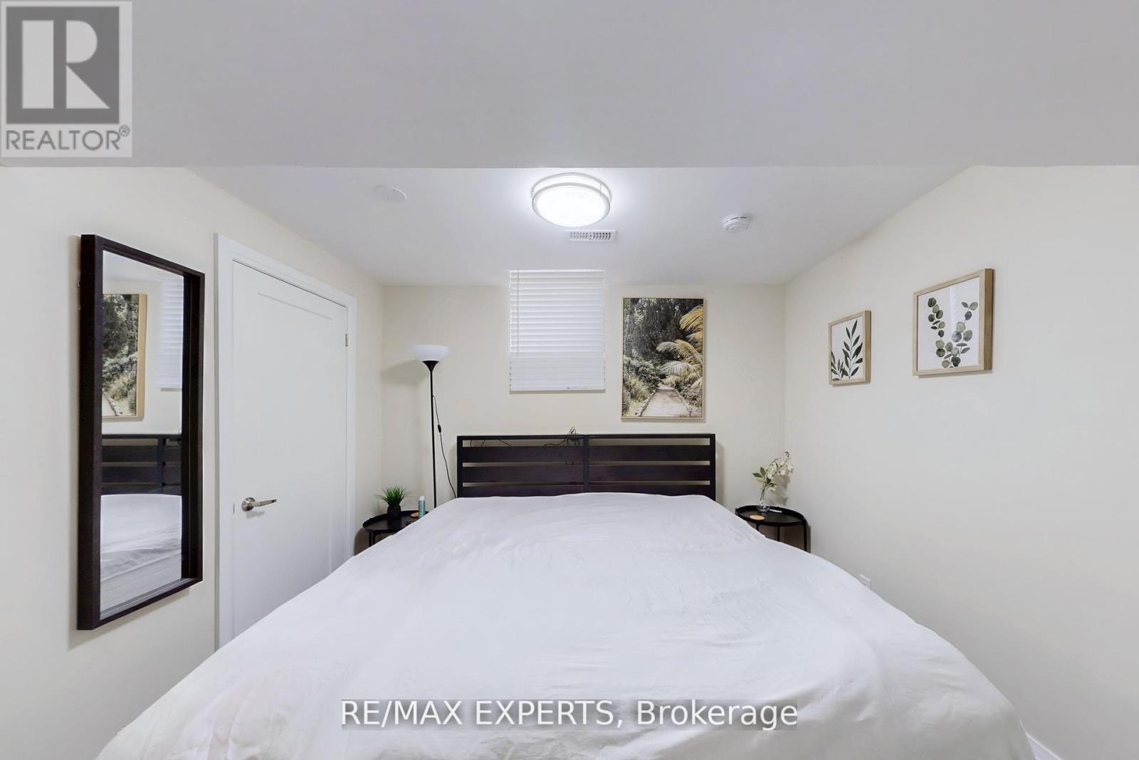528 Fairview Road W, Mississauga, Ontario  L5B 3X1 - Photo 21 - W12476085