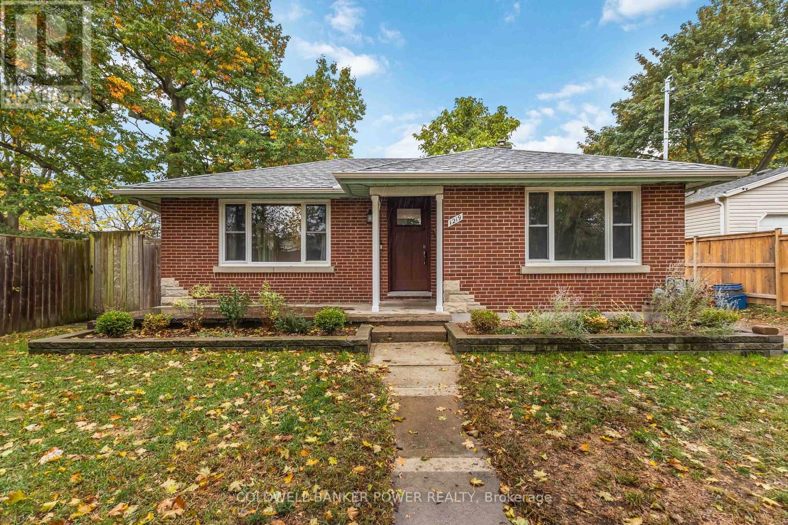 1219 Albany Street, London East, Ontario  N5W 3L8 - Photo 1 - X12477944
