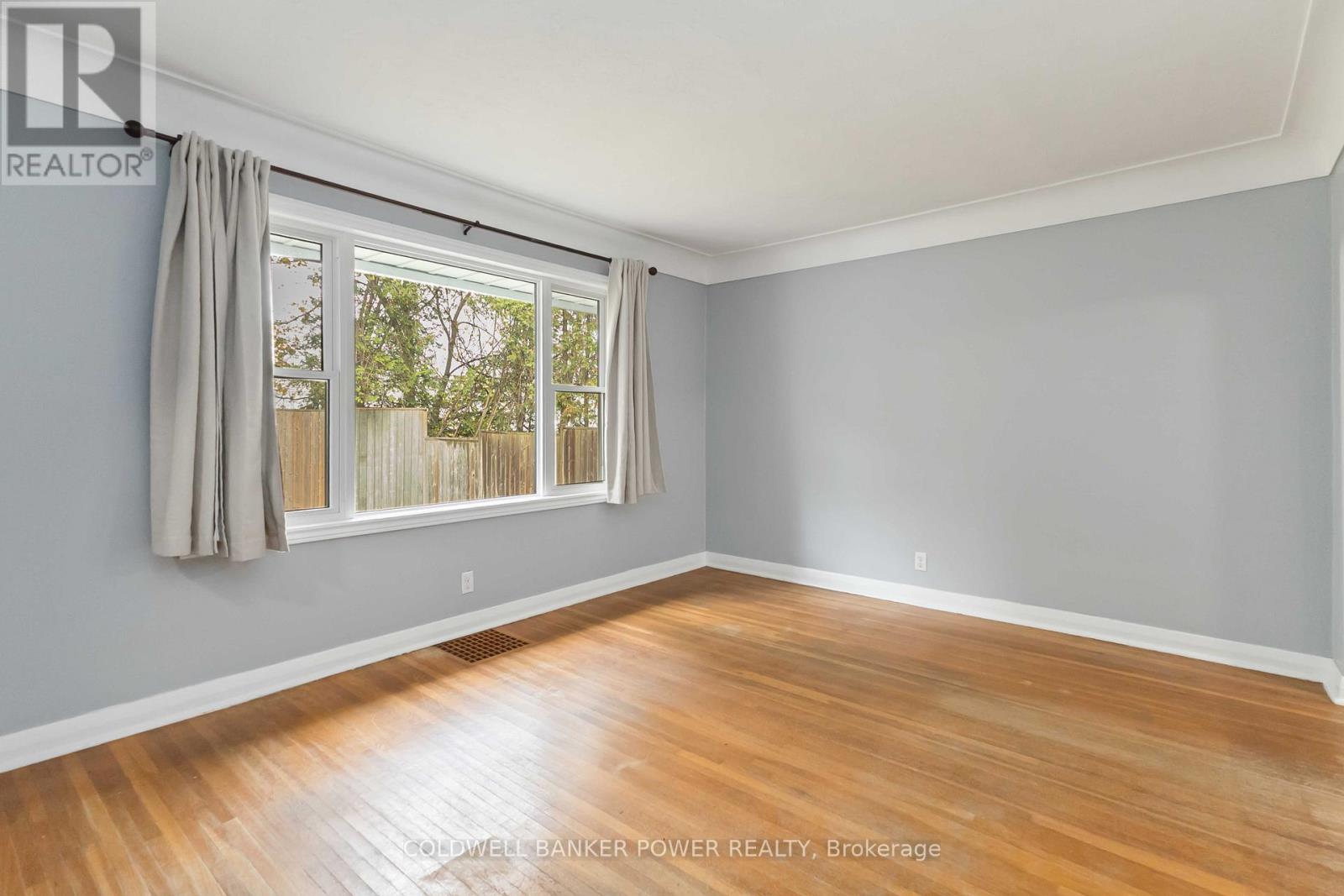 1219 Albany Street, London East, Ontario  N5W 3L8 - Photo 9 - X12477944