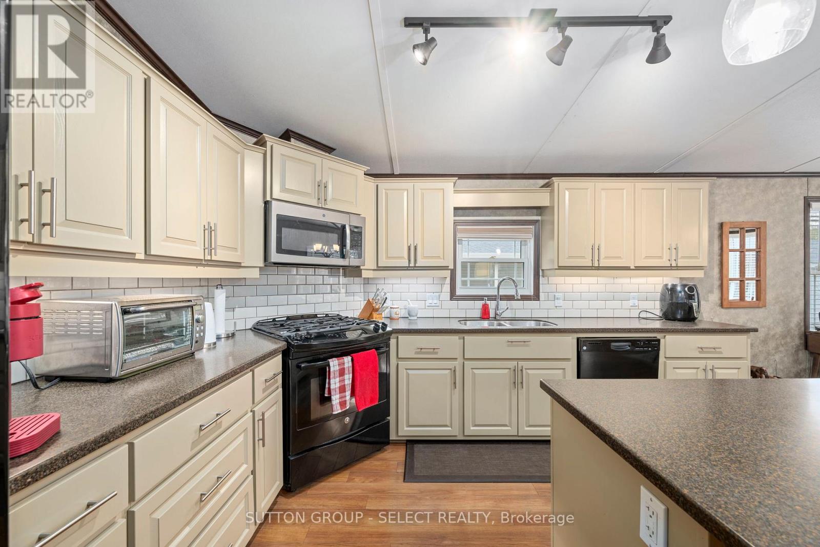 131 - 22790 Amiens Road, Middlesex Centre, Ontario  N0L 1R0 - Photo 13 - X12477958