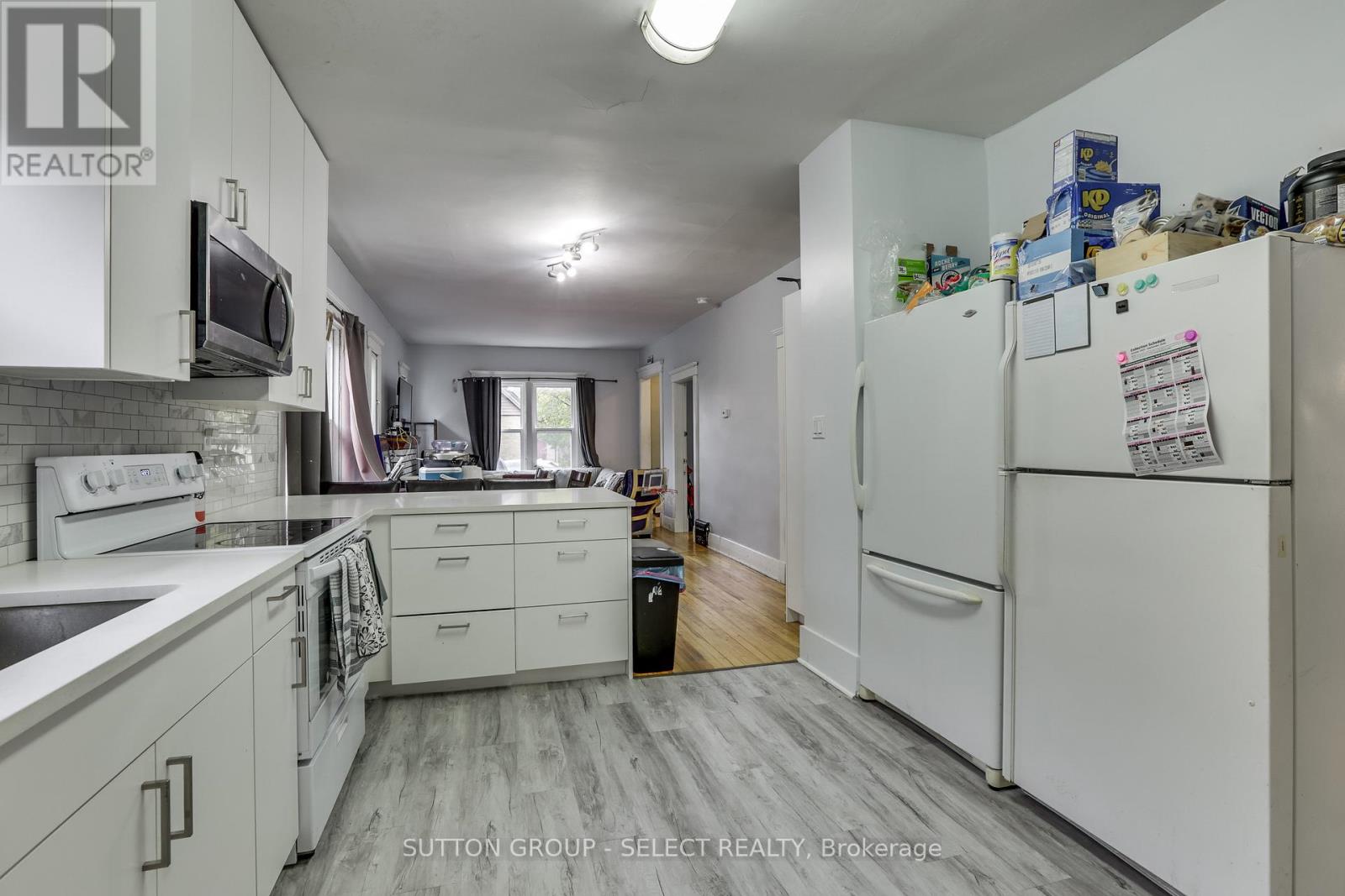 231 Raymond Avenue, London East, Ontario  N6A 2W1 - Photo 8 - X12477966