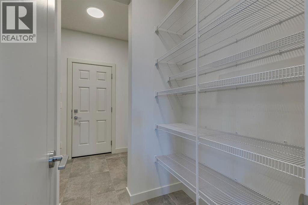 69 Shawnee Green Sw, Calgary, Alberta  T2Y 0P5 - Photo 19 - A2244390