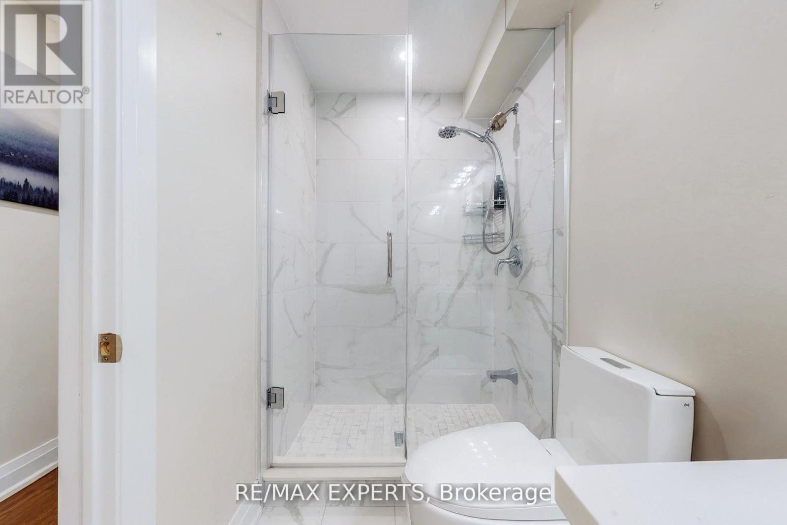 528 Fairview Road W, Mississauga, Ontario  L5B 3X1 - Photo 16 - W12476085