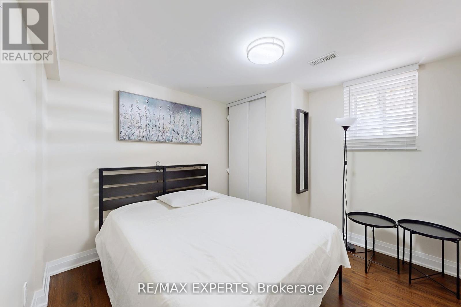 528 Fairview Road W, Mississauga, Ontario  L5B 3X1 - Photo 17 - W12476085