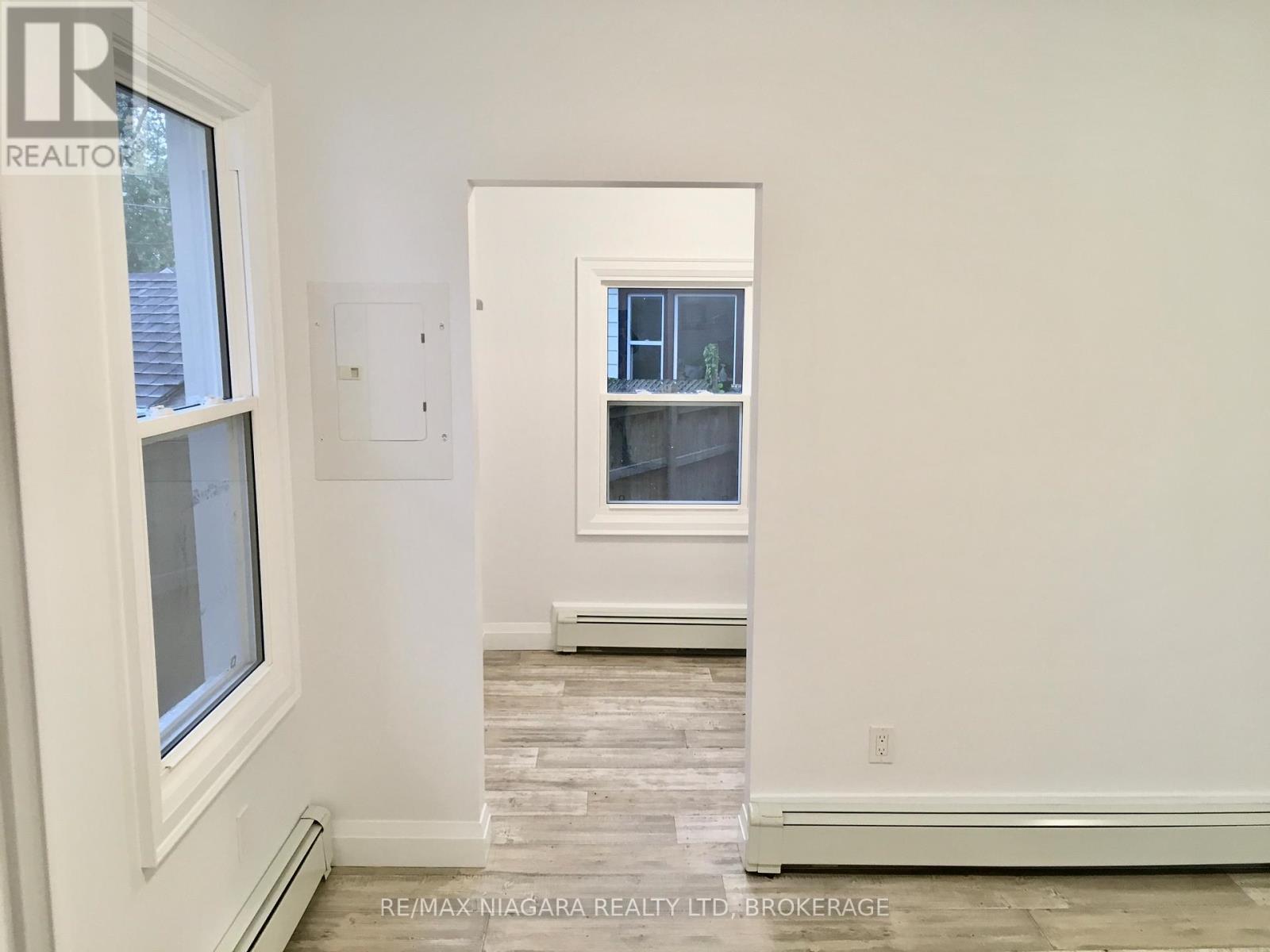 Rear Unit - 163 Welland Avenue, St. Catharines, Ontario  L2R 2N9 - Photo 18 - X12245949