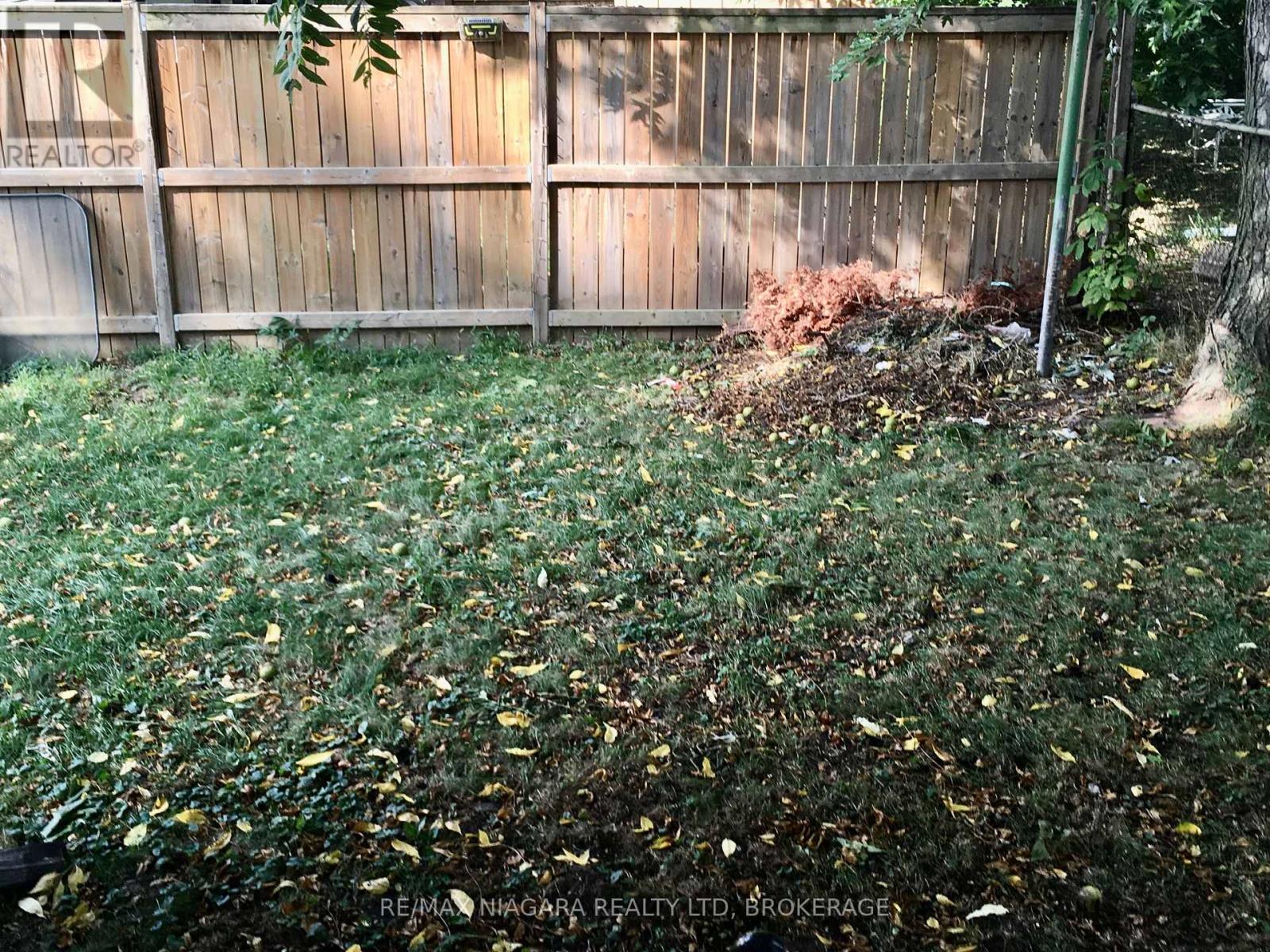 Rear Unit - 163 Welland Avenue, St. Catharines, Ontario  L2R 2N9 - Photo 38 - X12245949