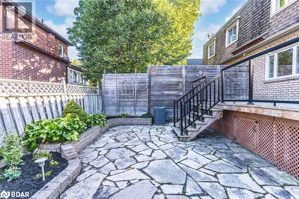 36 Kempenfelt Drive, Barrie, Ontario  L4M 1B9 - Photo 16 - 40781413