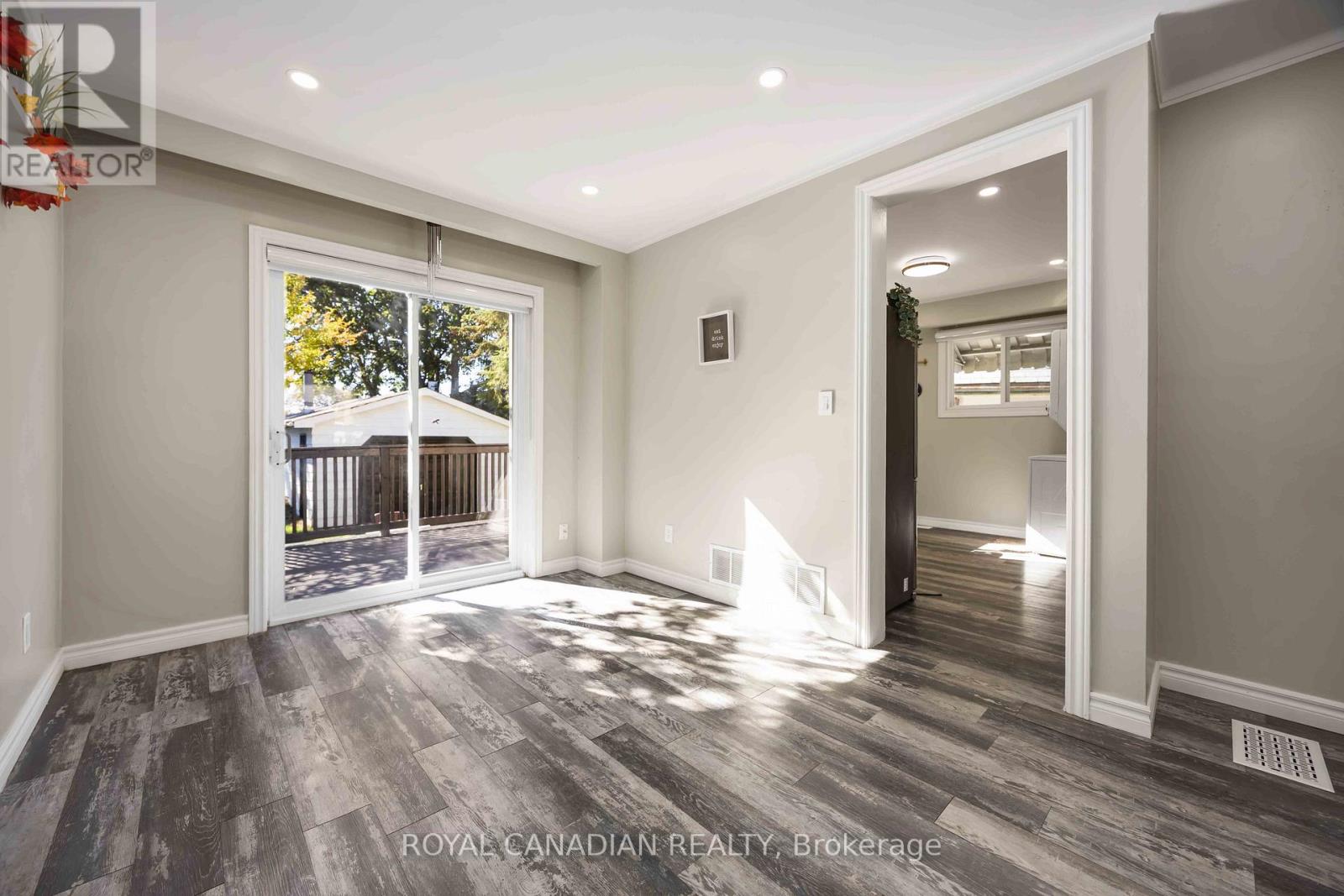 1057 King Street E, Oshawa, Ontario L1H 1H6 - Photo 9 - E12470316