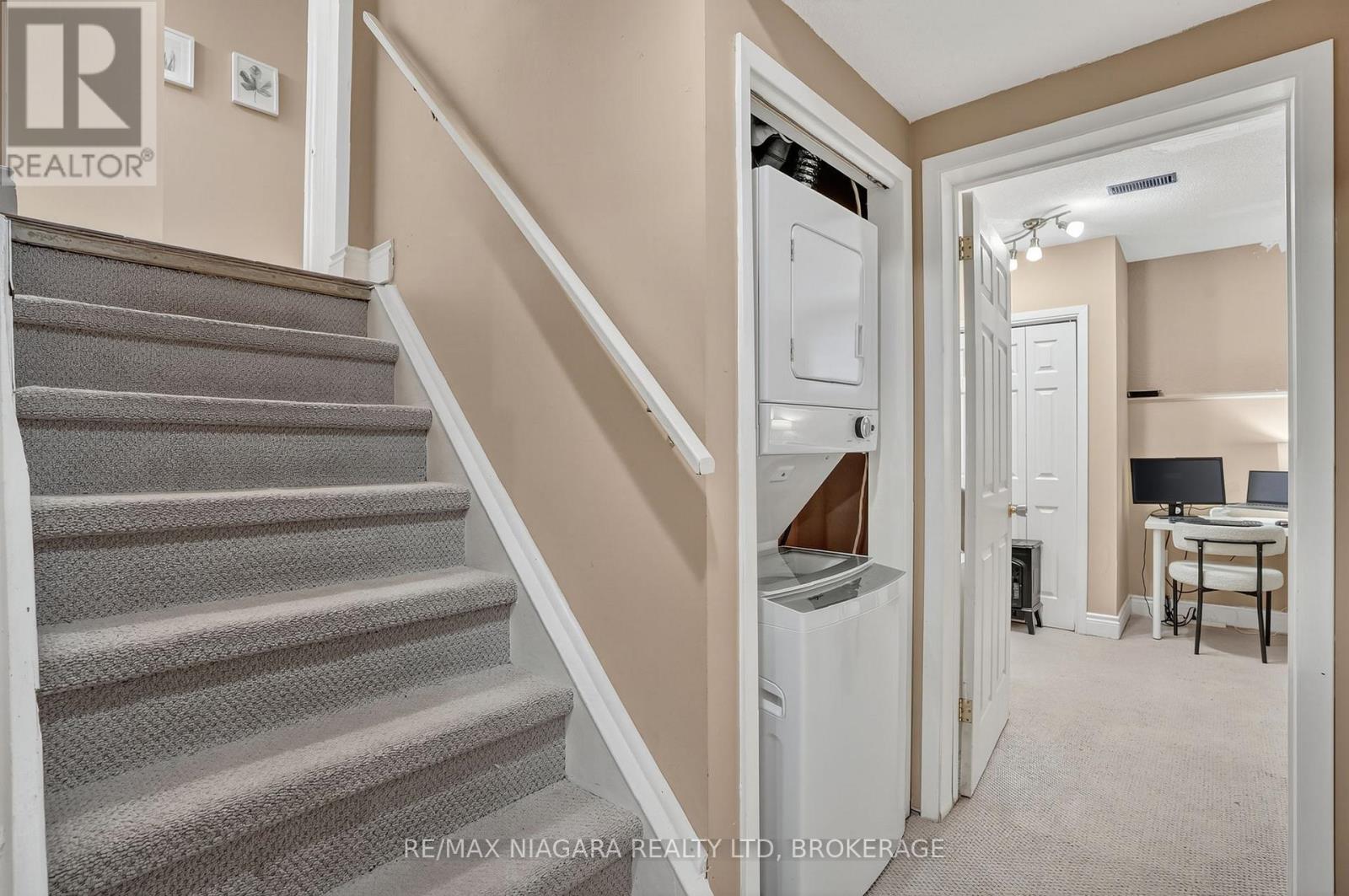 29 Baxter Crescent, Thorold (Confederation Heights), Ontario  L2Z 4S1 - Photo 30 - X12476074