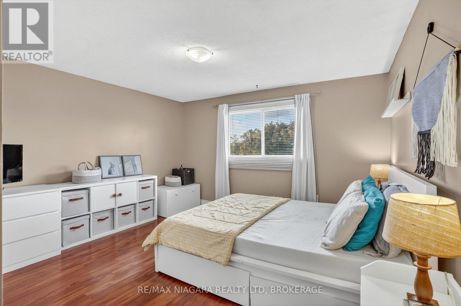 29 Baxter Crescent, Thorold (Confederation Heights), Ontario  L2Z 4S1 - Photo 20 - X12476074