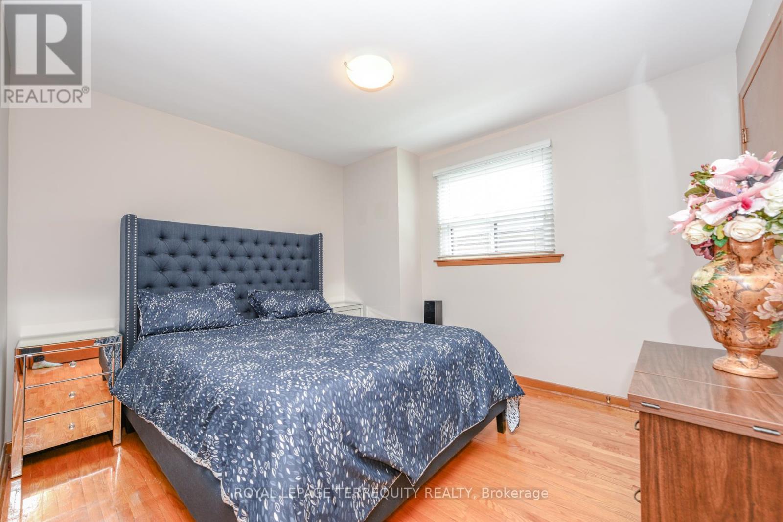 94 Melbert Road, Toronto, Ontario  M9C 3R1 - Photo 20 - W12476147