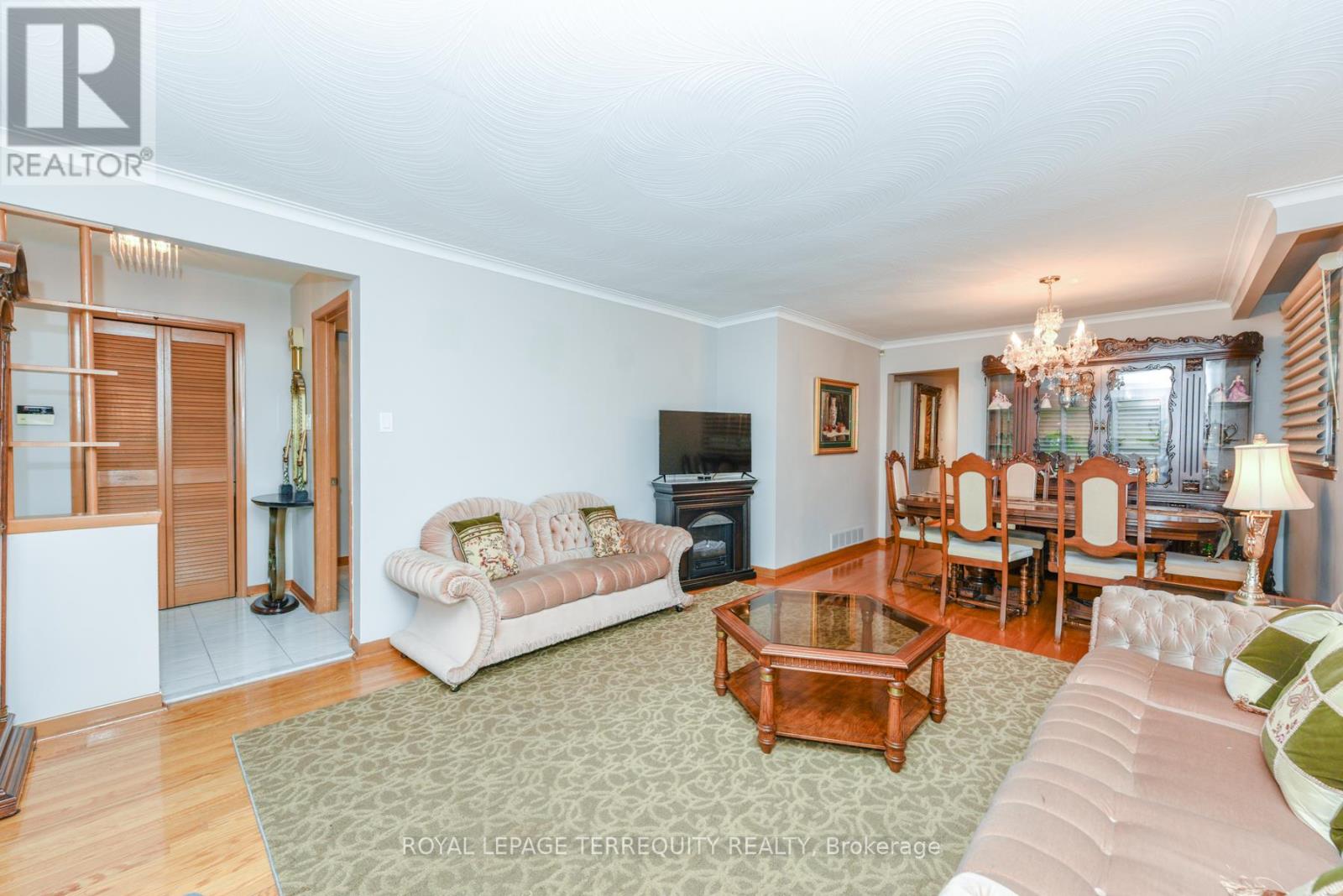 94 Melbert Road, Toronto, Ontario  M9C 3R1 - Photo 15 - W12476147