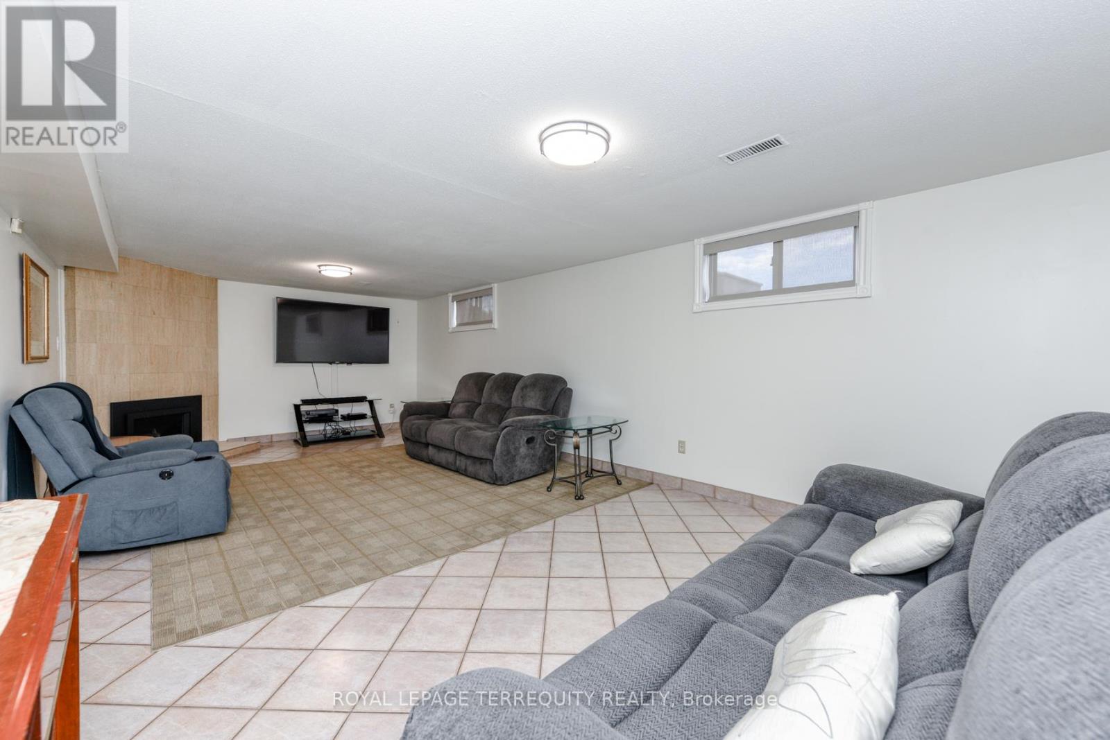 94 Melbert Road, Toronto, Ontario  M9C 3R1 - Photo 44 - W12476147