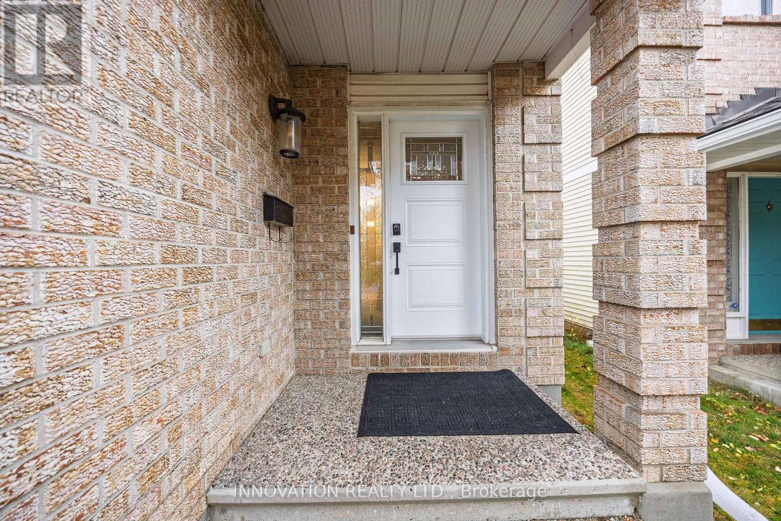 7 Hyannis Avenue, Ottawa, Ontario  K2J 3H9 - Photo 3 - X12477930