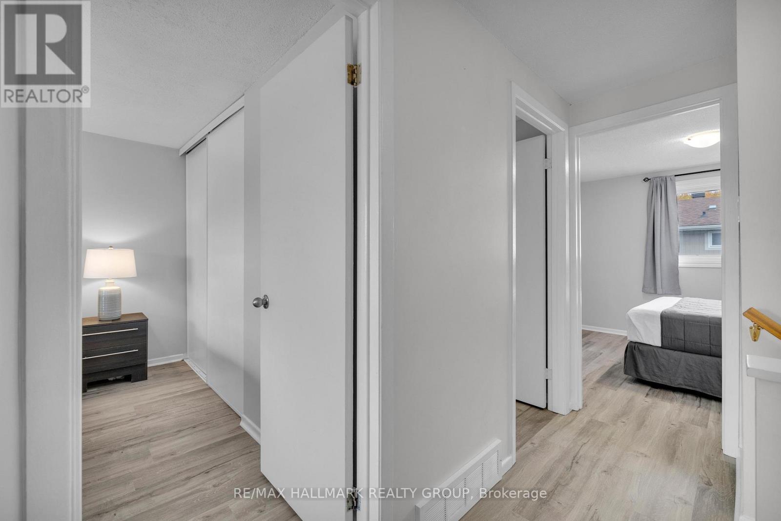 B - 479 Moodie Drive, Ottawa, Ontario  K2H 8T7 - Photo 16 - X12477985