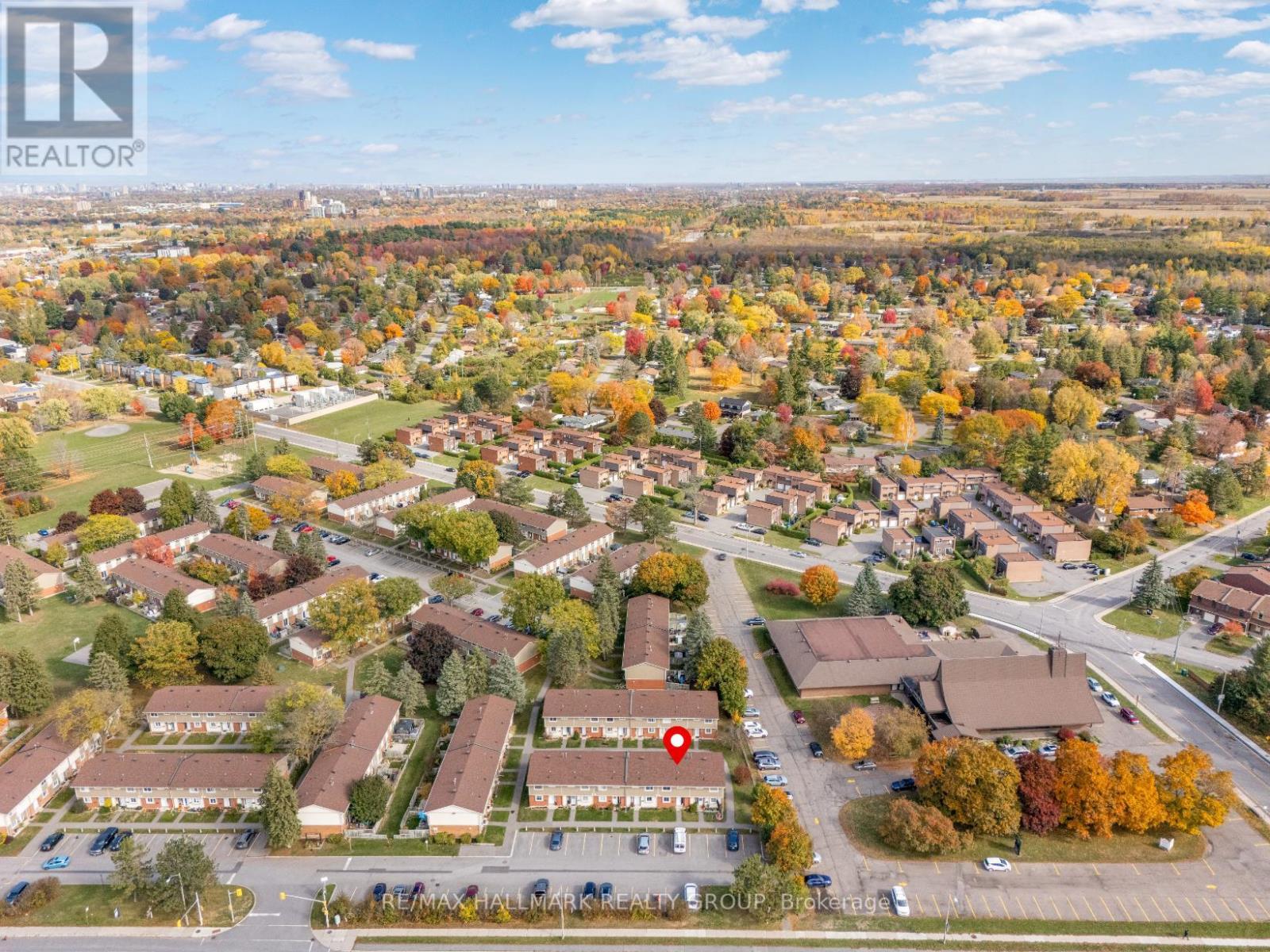 B - 479 Moodie Drive, Ottawa, Ontario  K2H 8T7 - Photo 2 - X12477985