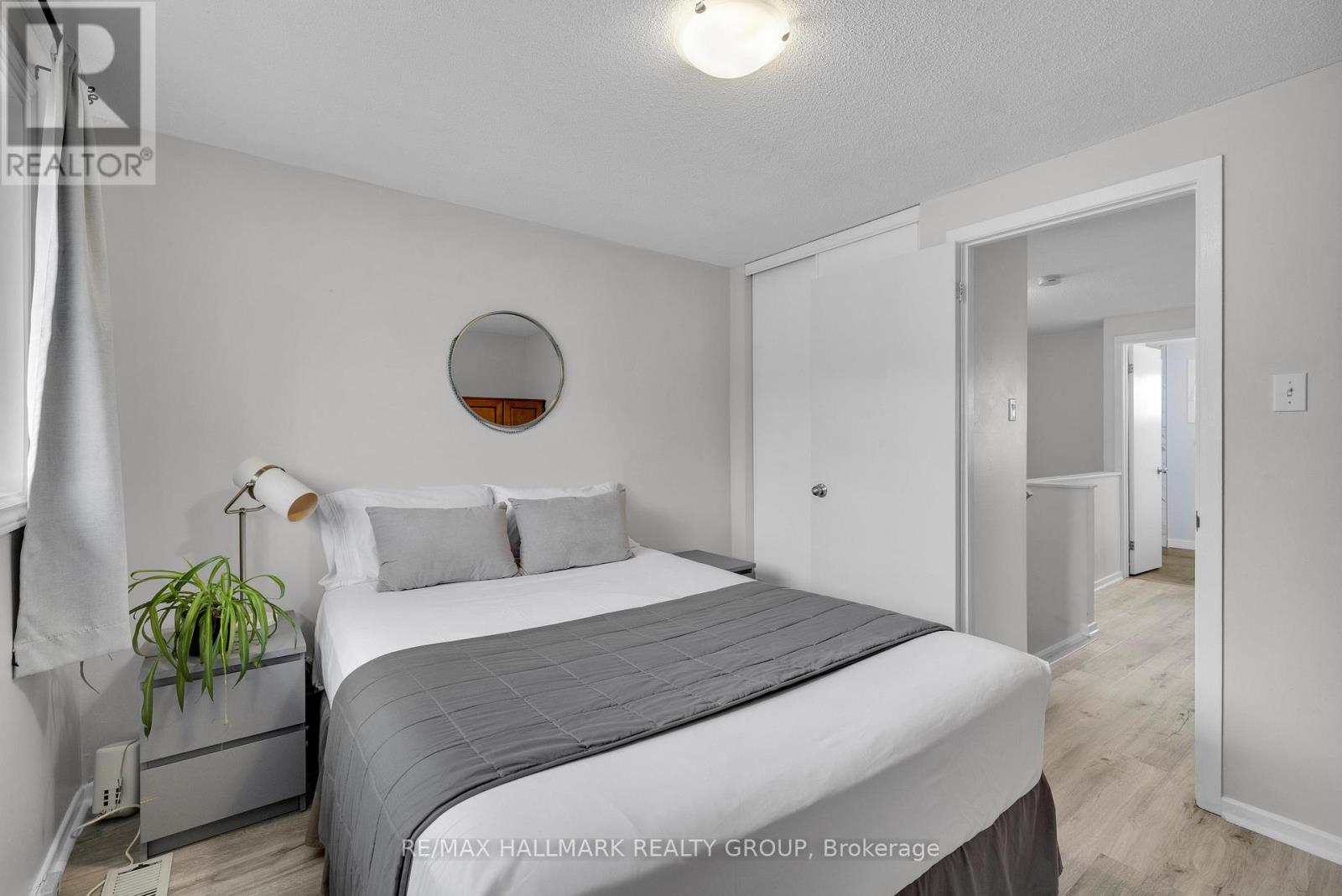 B - 479 Moodie Drive, Ottawa, Ontario  K2H 8T7 - Photo 20 - X12477985