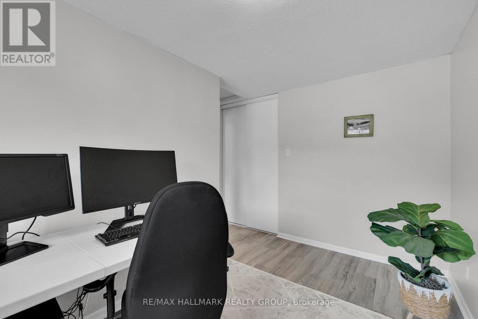 B - 479 Moodie Drive, Ottawa, Ontario  K2H 8T7 - Photo 22 - X12477985