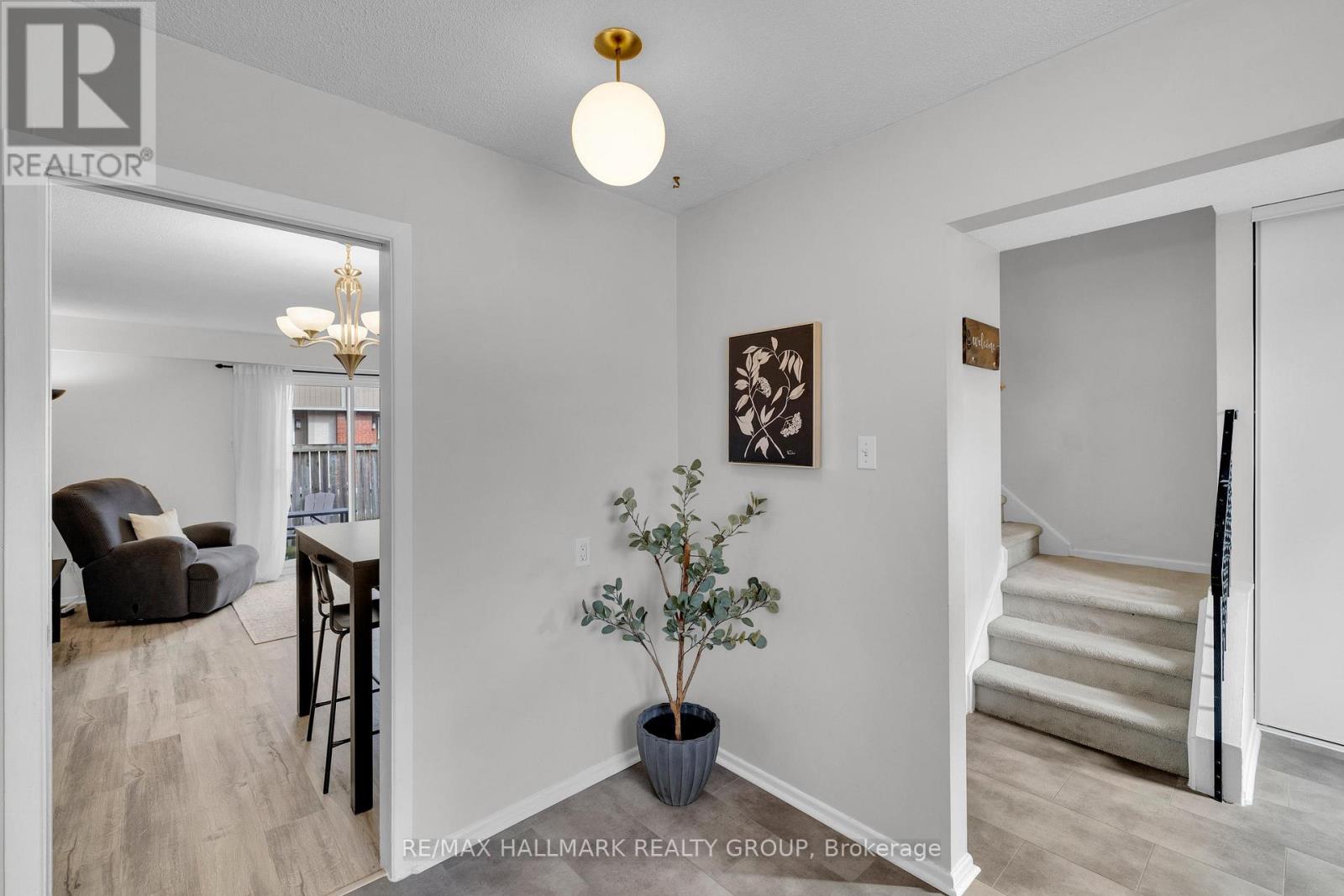 B - 479 Moodie Drive, Ottawa, Ontario  K2H 8T7 - Photo 9 - X12477985