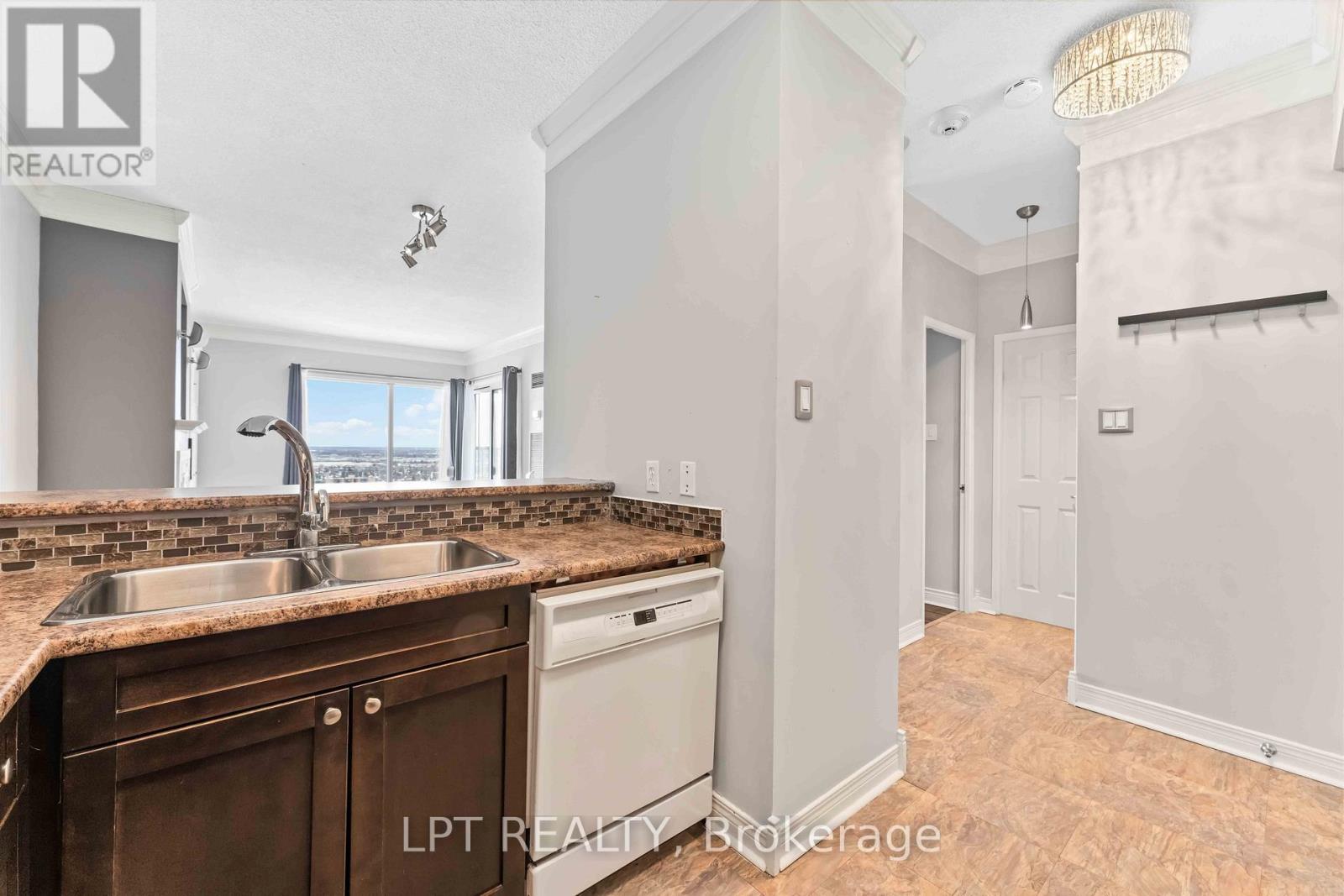 2806 - 545 St Laurent Boulevard, Ottawa, Ontario  K1K 4H9 - Photo 13 - X12477986