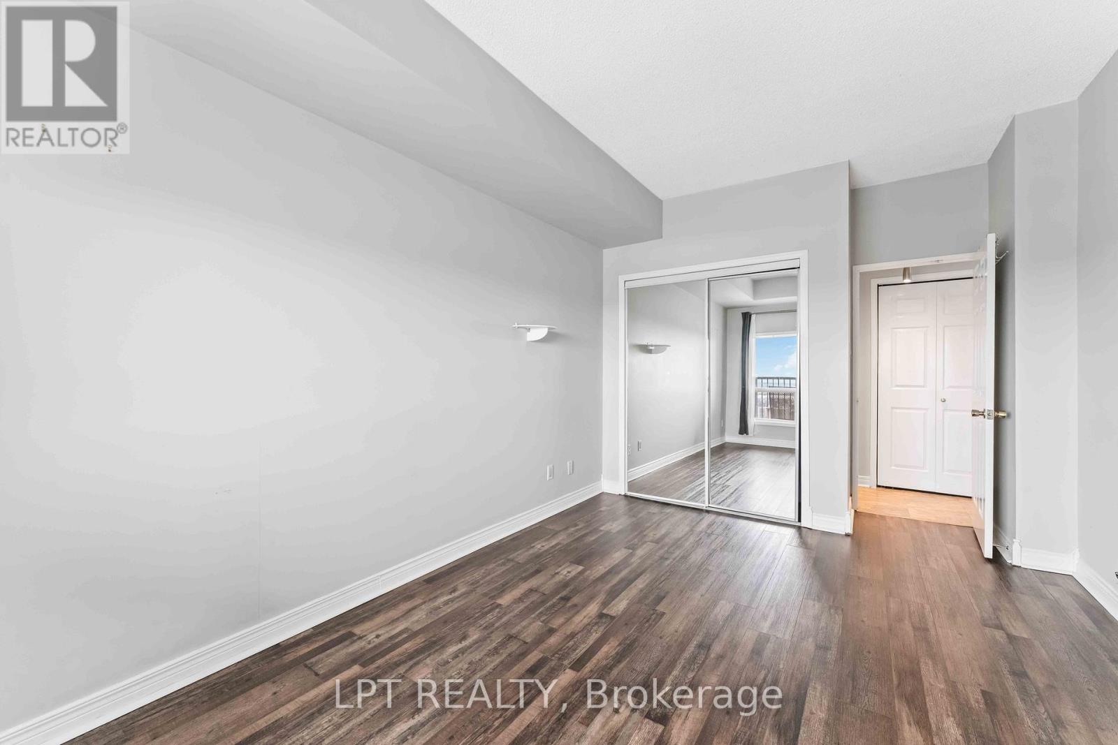 2806 - 545 St Laurent Boulevard, Ottawa, Ontario  K1K 4H9 - Photo 15 - X12477986