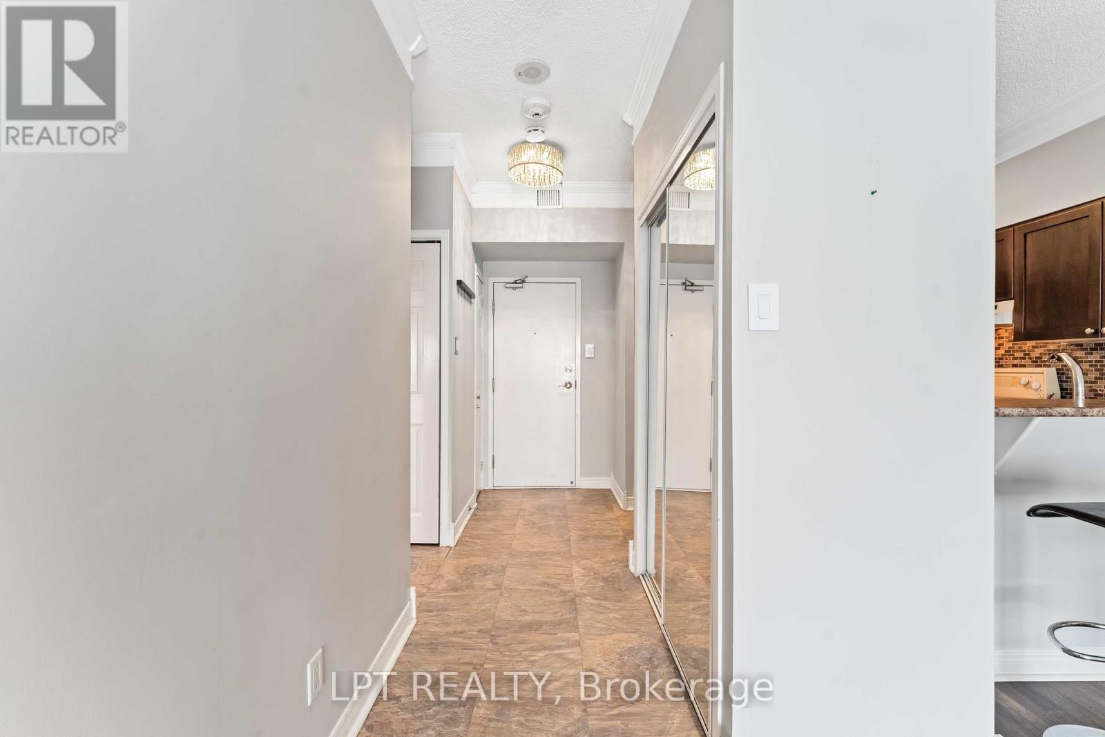 2806 - 545 St Laurent Boulevard, Ottawa, Ontario  K1K 4H9 - Photo 5 - X12477986