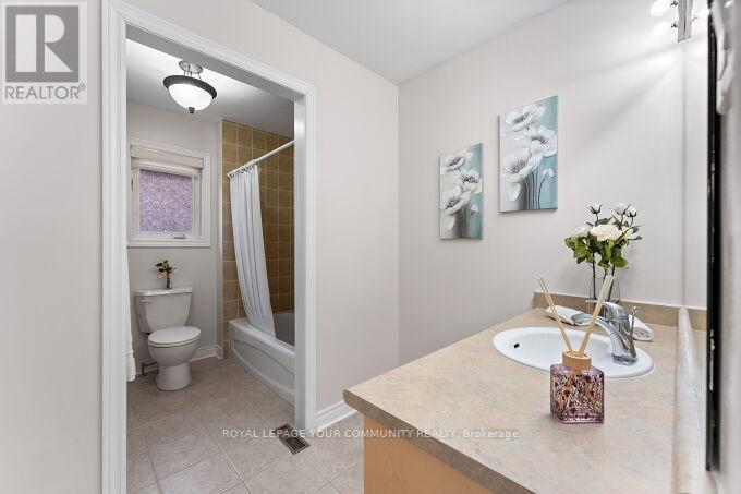 40 Barberry Crescent, Richmond Hill, Ontario  L4E 4S4 - Photo 31 - N12468494