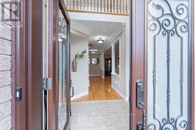 40 Barberry Crescent, Richmond Hill, Ontario  L4E 4S4 - Photo 7 - N12468494