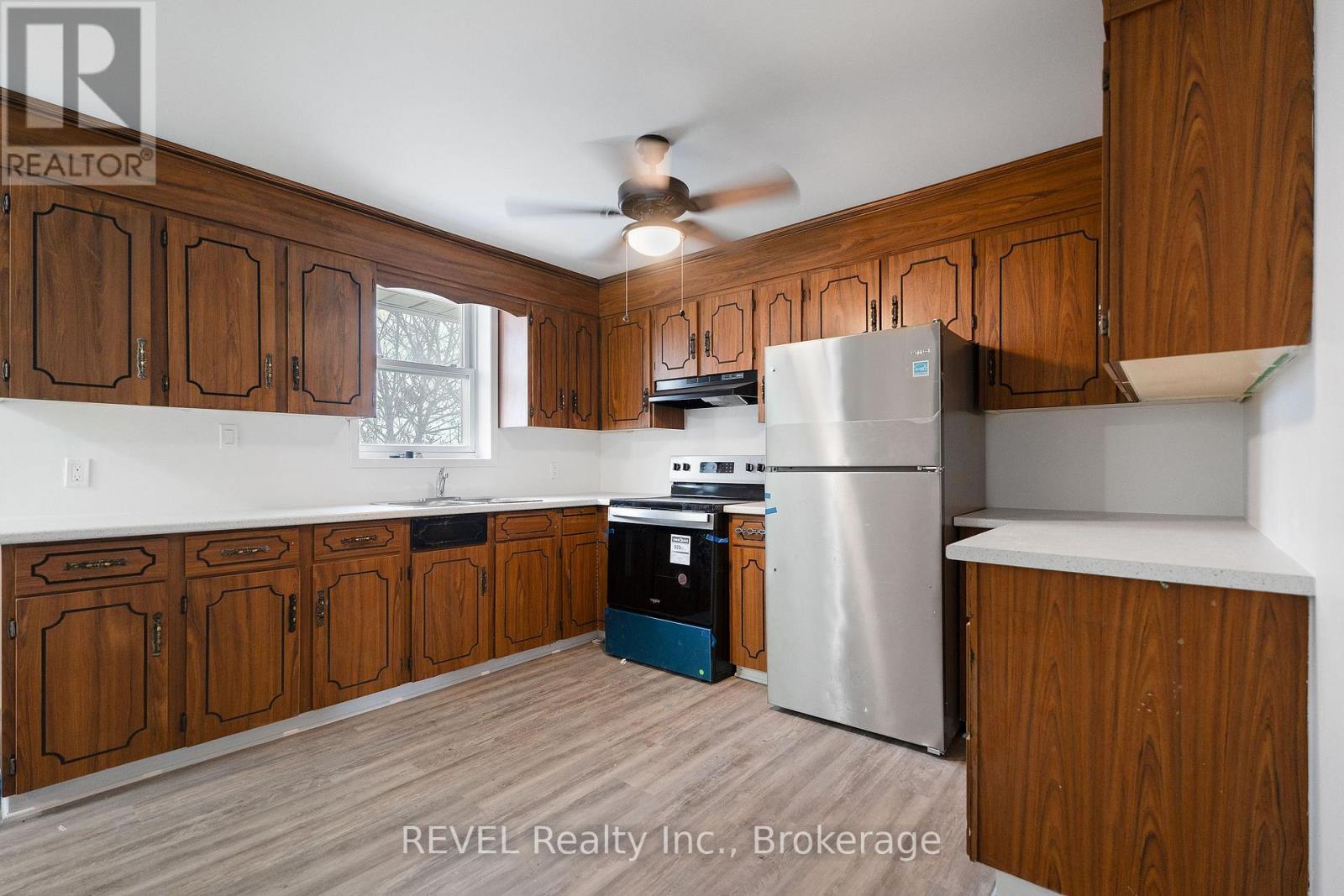 50 Front Street N, Thorold (Thorold Downtown), Ontario  L2V 1X5 - Photo 16 - X12477857