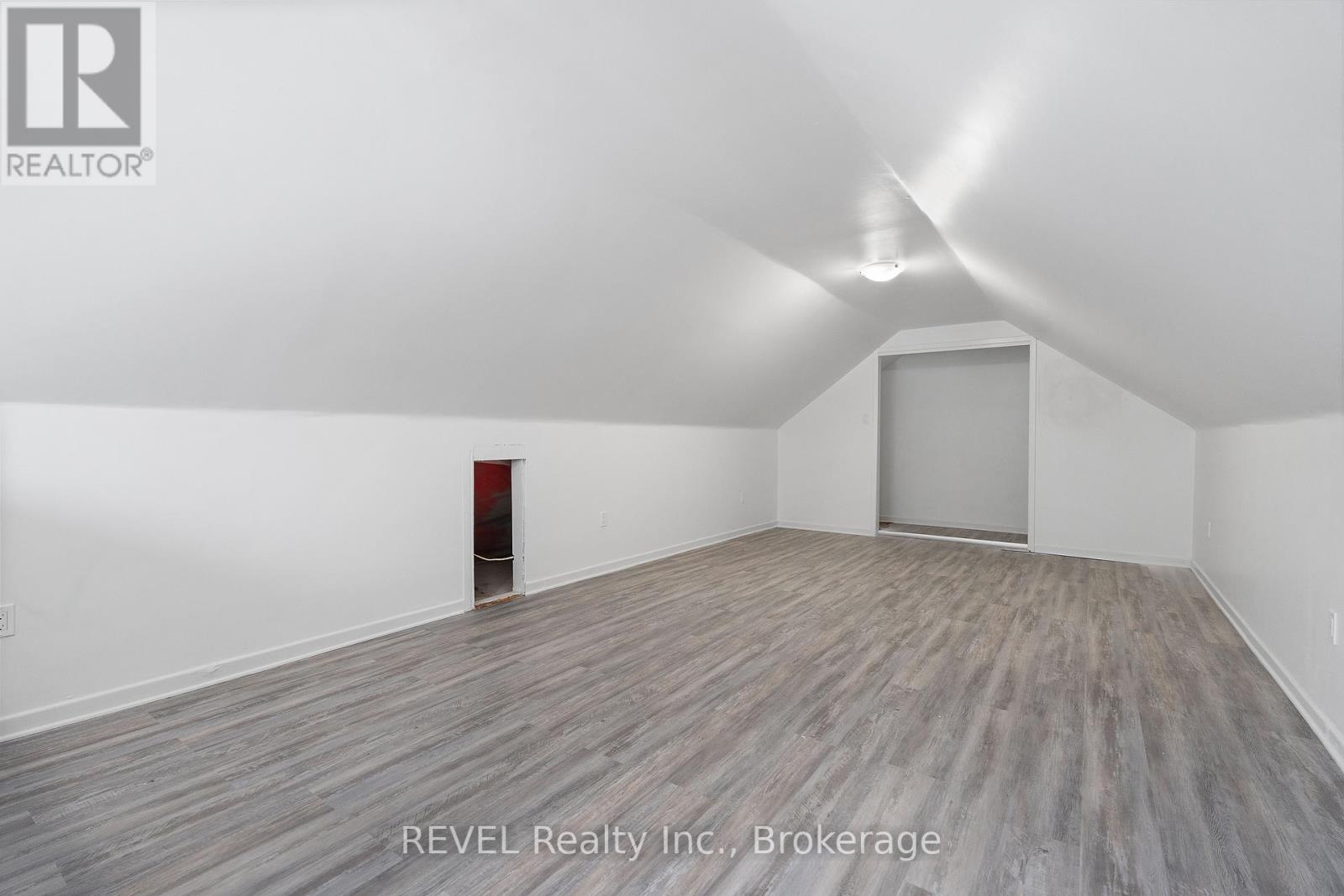 50 Front Street N, Thorold (Thorold Downtown), Ontario  L2V 1X5 - Photo 23 - X12477857