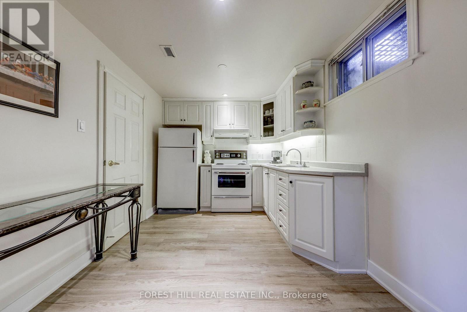 89 Portage Avenue, Toronto, Ontario  M9N 3H2 - Photo 30 - W12414247