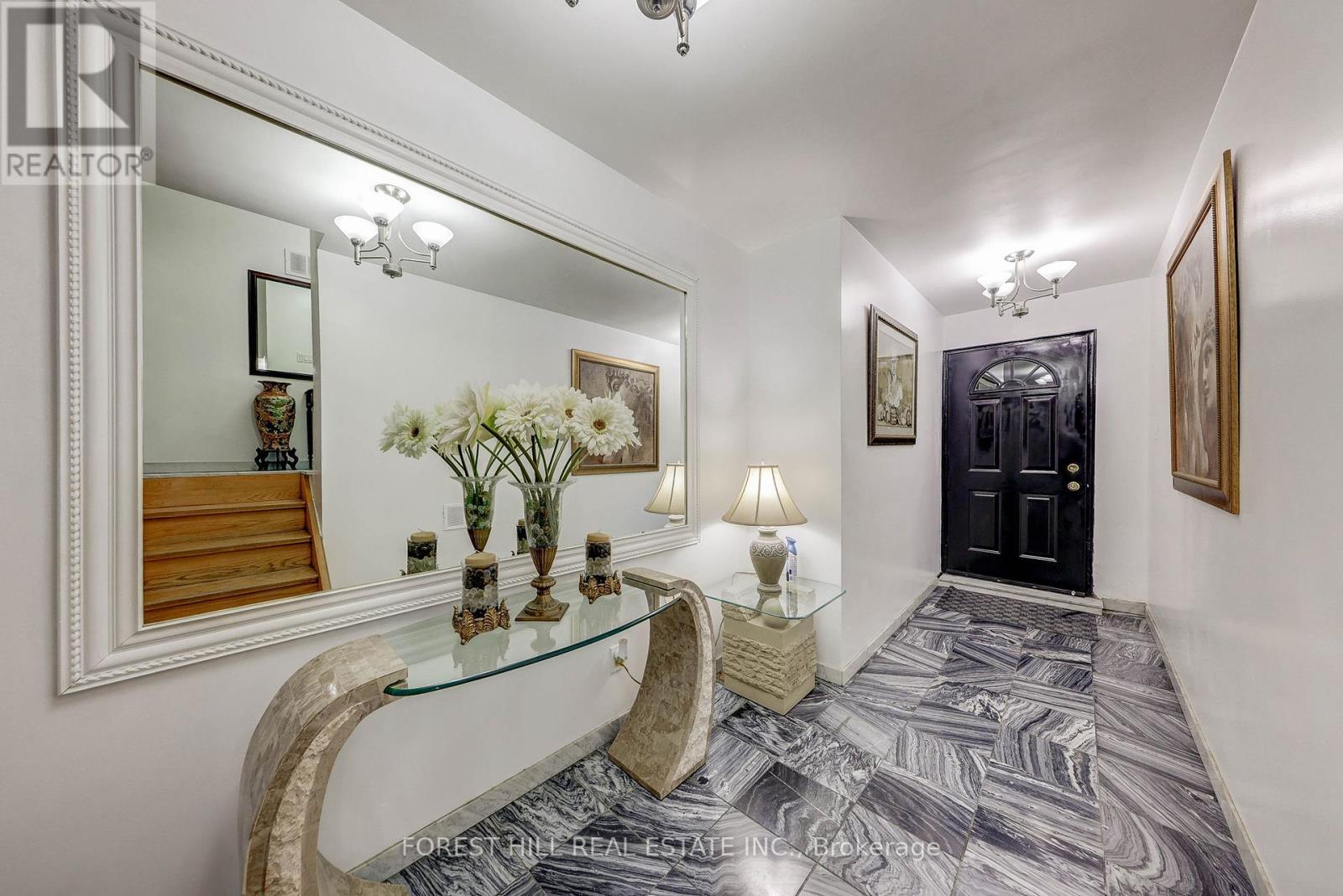 89 Portage Avenue, Toronto, Ontario  M9N 3H2 - Photo 7 - W12414247