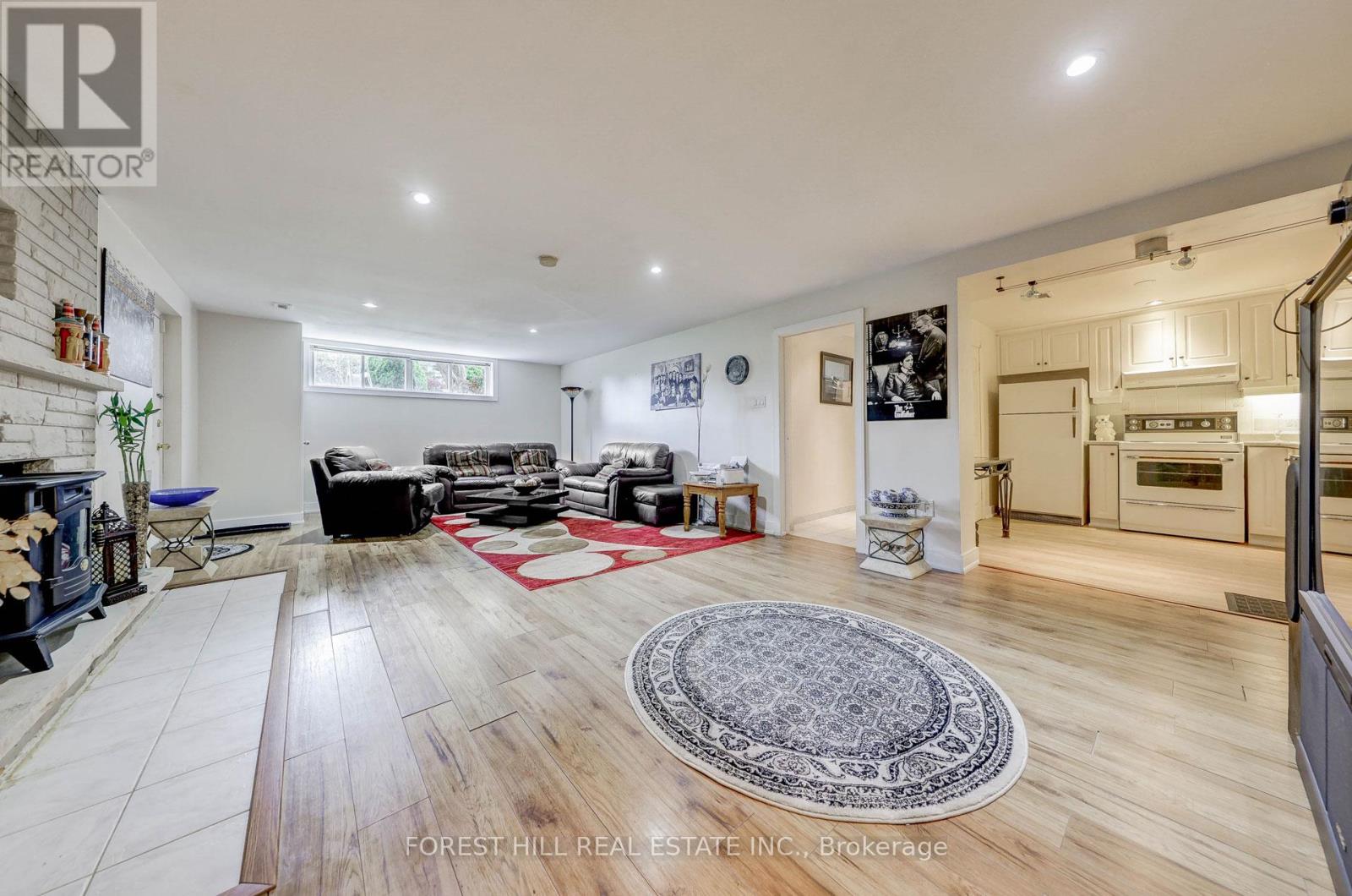 89 Portage Avenue, Toronto, Ontario  M9N 3H2 - Photo 33 - W12414247