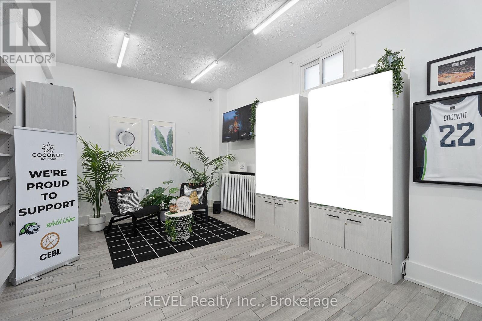 50 Front Street N, Thorold (Thorold Downtown), Ontario  L2V 1X5 - Photo 5 - X12477857