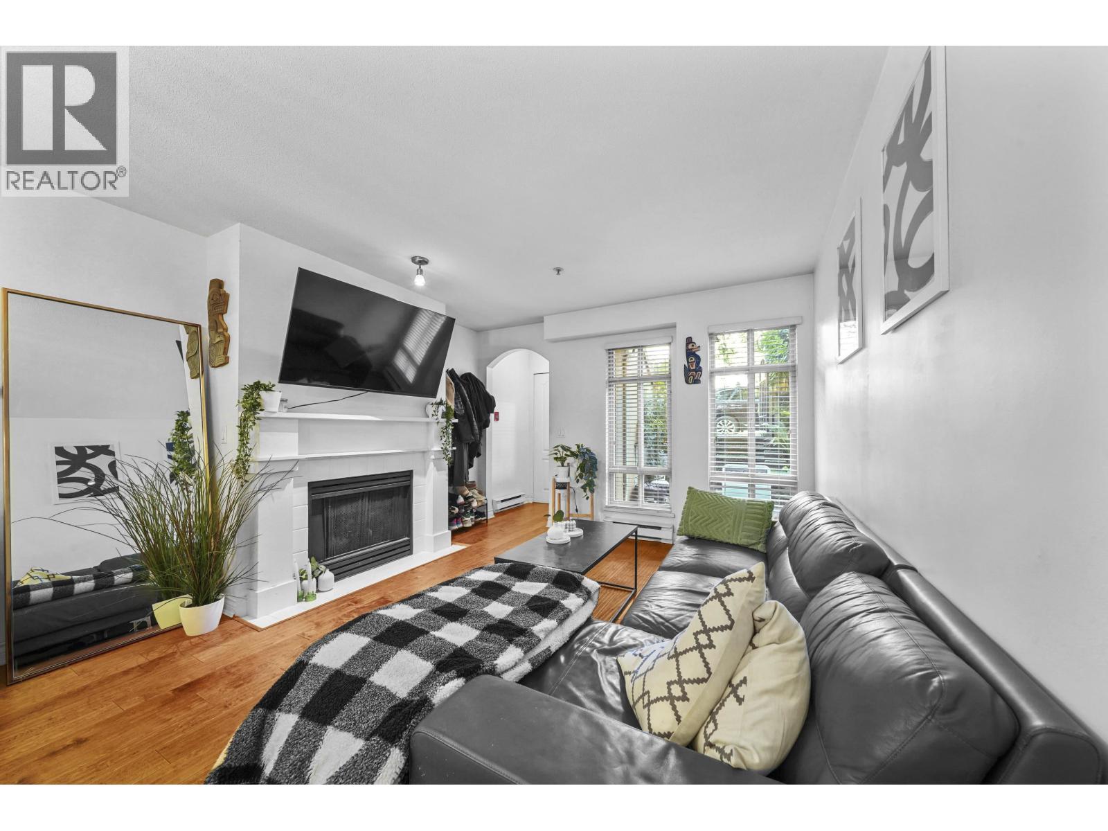 3068 W 4th Avenue, Vancouver, British Columbia  V6K 1R4 - Photo 3 - R3061289
