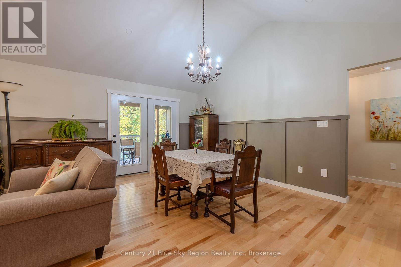 503 Ski Hill Road, Powassan, Ontario  P0H 1Z0 - Photo 18 - X12477908