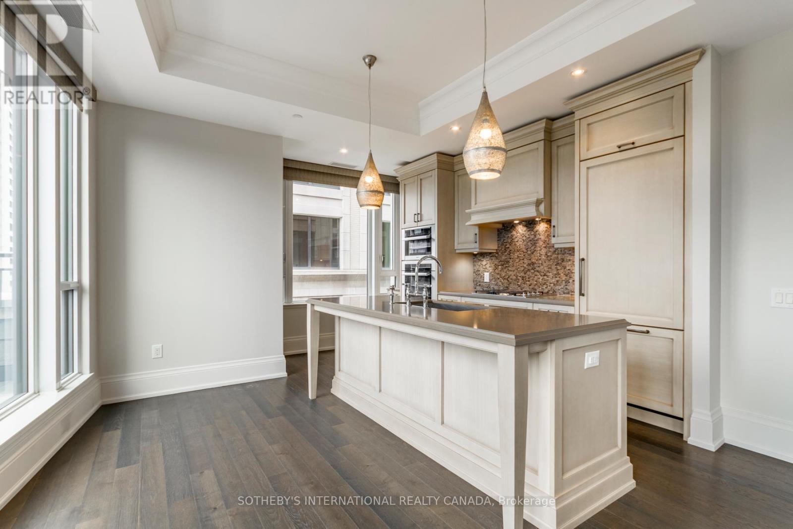 601 - 133 Hazelton Avenue, Toronto, Ontario  M5R 0A6 - Photo 15 - C12470910