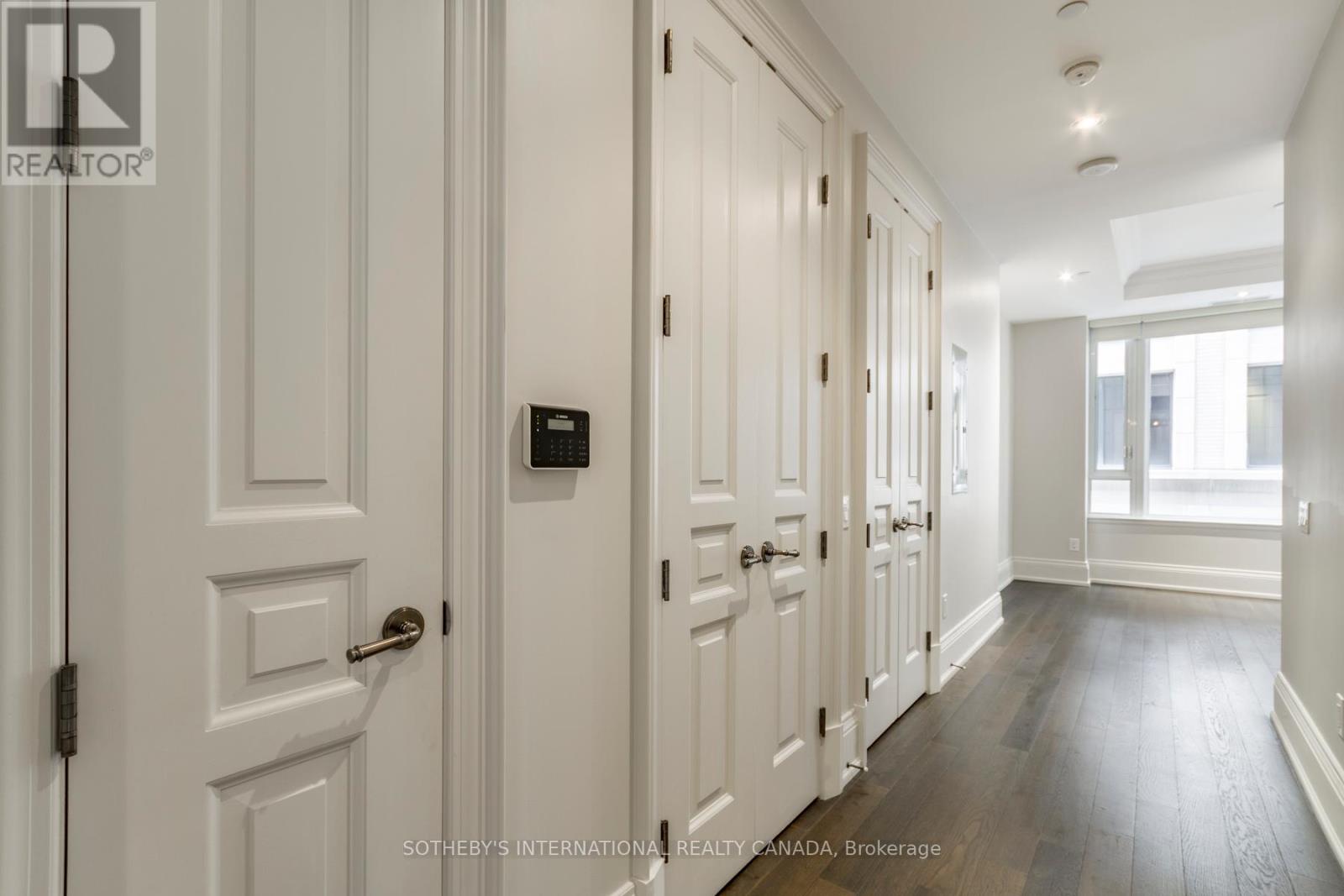 601 - 133 Hazelton Avenue, Toronto, Ontario  M5R 0A6 - Photo 16 - C12470910