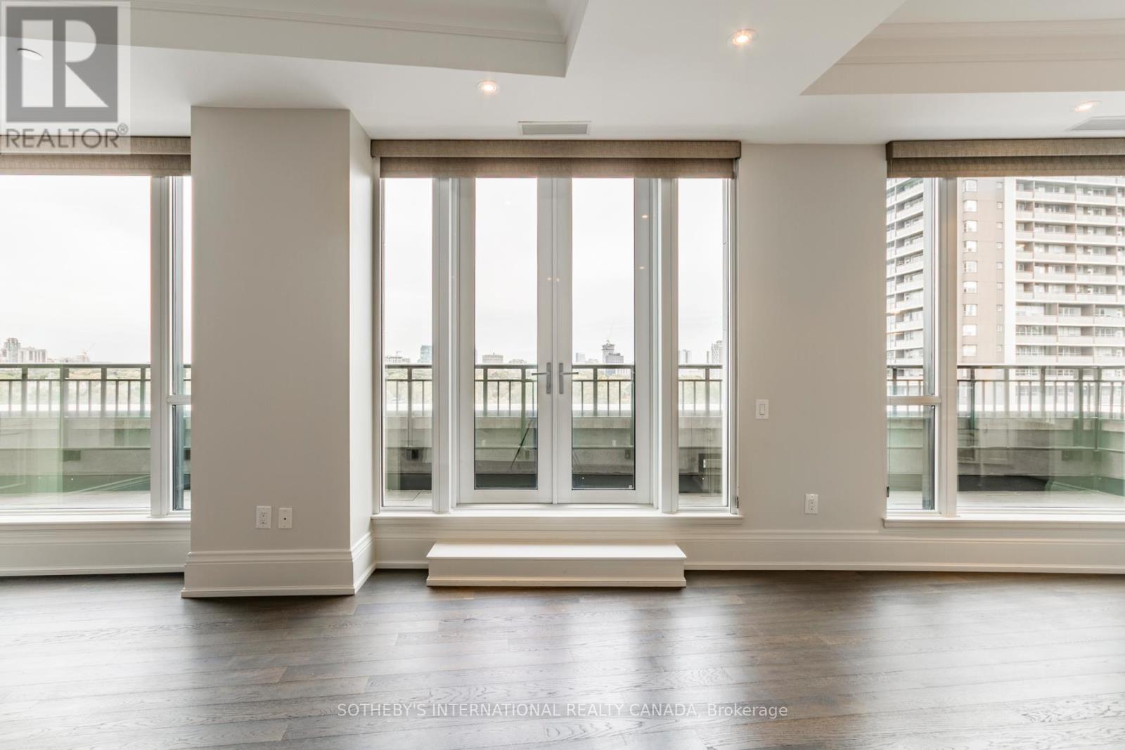 601 - 133 Hazelton Avenue, Toronto, Ontario  M5R 0A6 - Photo 8 - C12470910