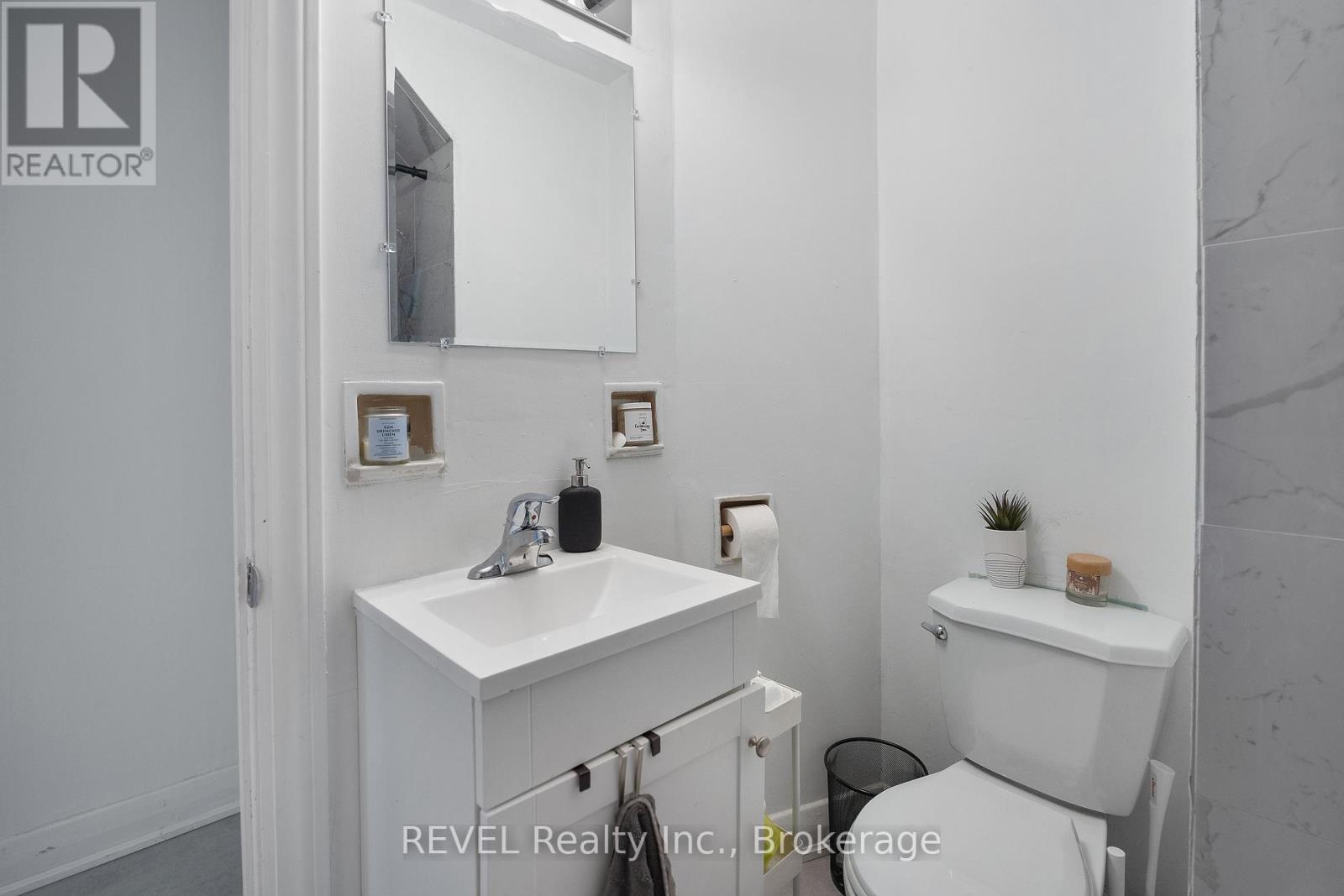 50 Front Street N, Thorold (Thorold Downtown), Ontario  L2V 1X5 - Photo 11 - X12477857