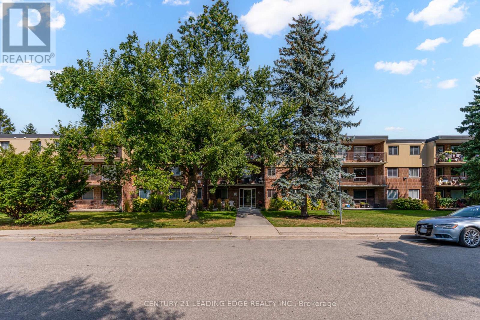 314 - 30 Avalon Place, Kitchener, Ontario  N2M 4N6 - Photo 35 - X12442563