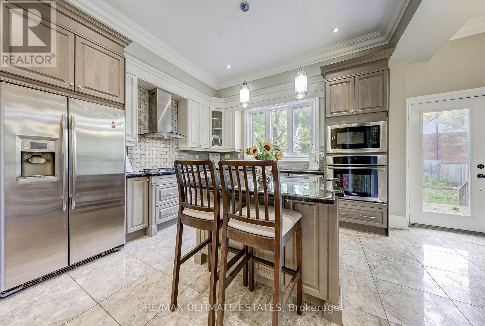 19 Bonnington Place, Toronto, Ontario  M2N 4V2 - Photo 14 - C12472987