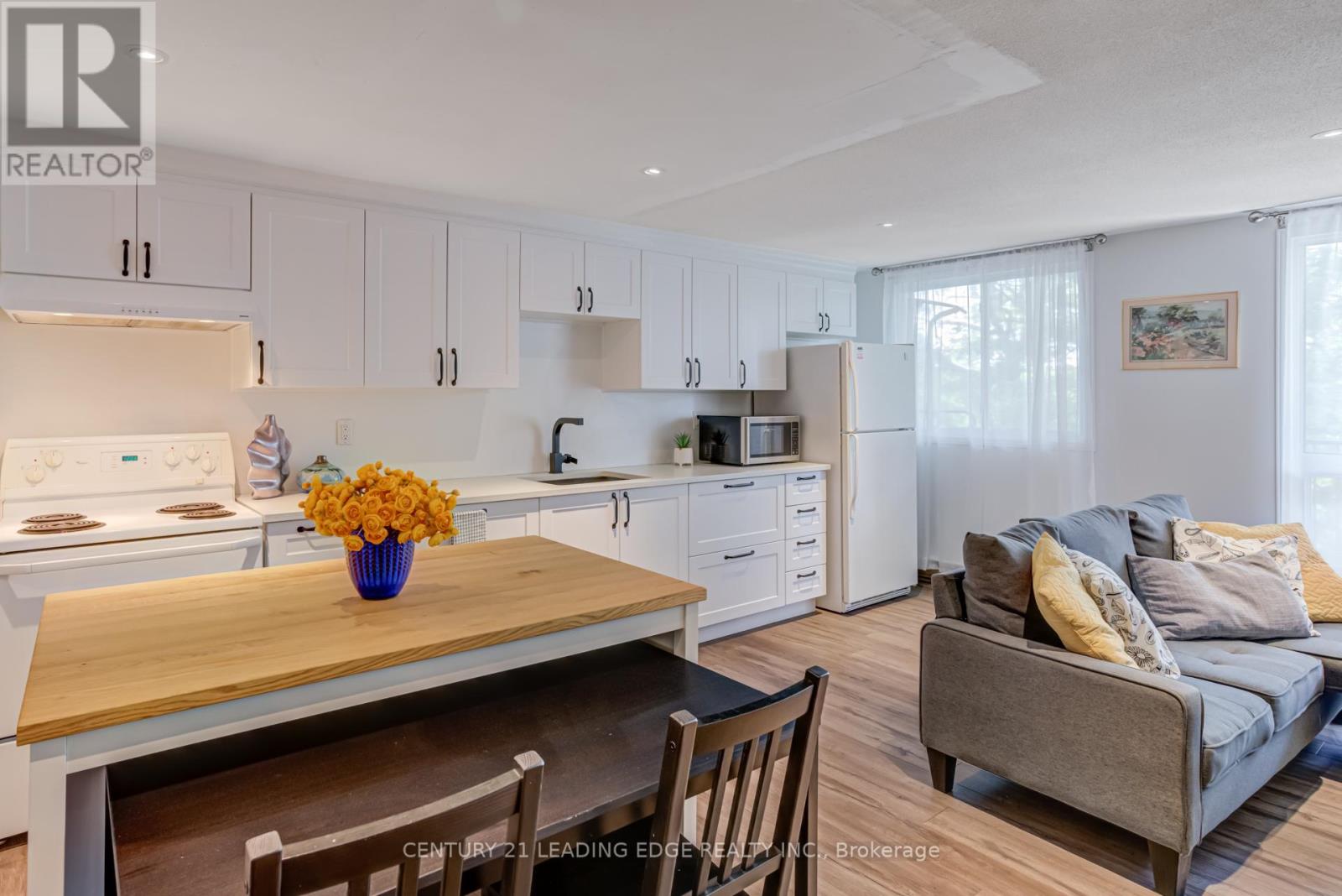 314 - 30 Avalon Place, Kitchener, Ontario  N2M 4N6 - Photo 17 - X12442563