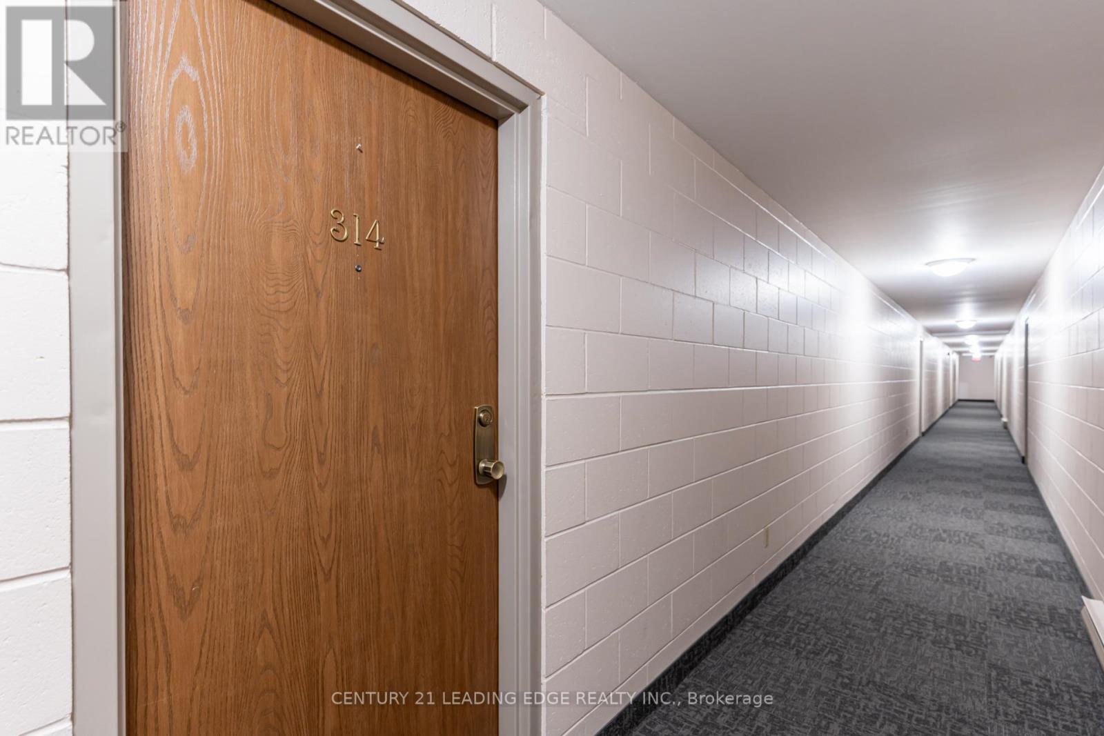 314 - 30 Avalon Place, Kitchener, Ontario  N2M 4N6 - Photo 5 - X12442563